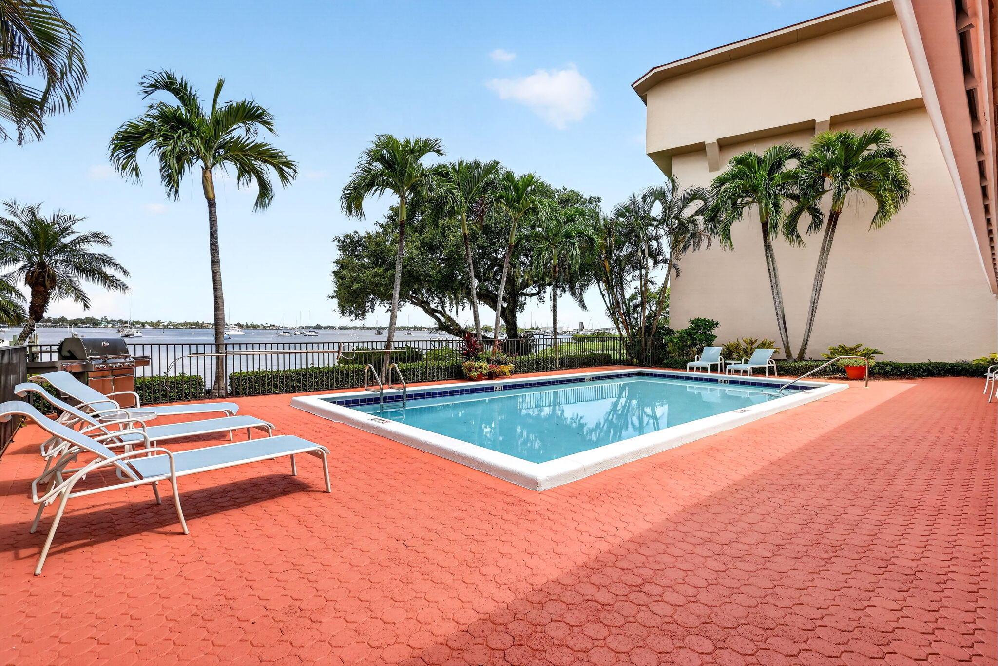 624 SW St Lucie #208, Stuart FL 34994