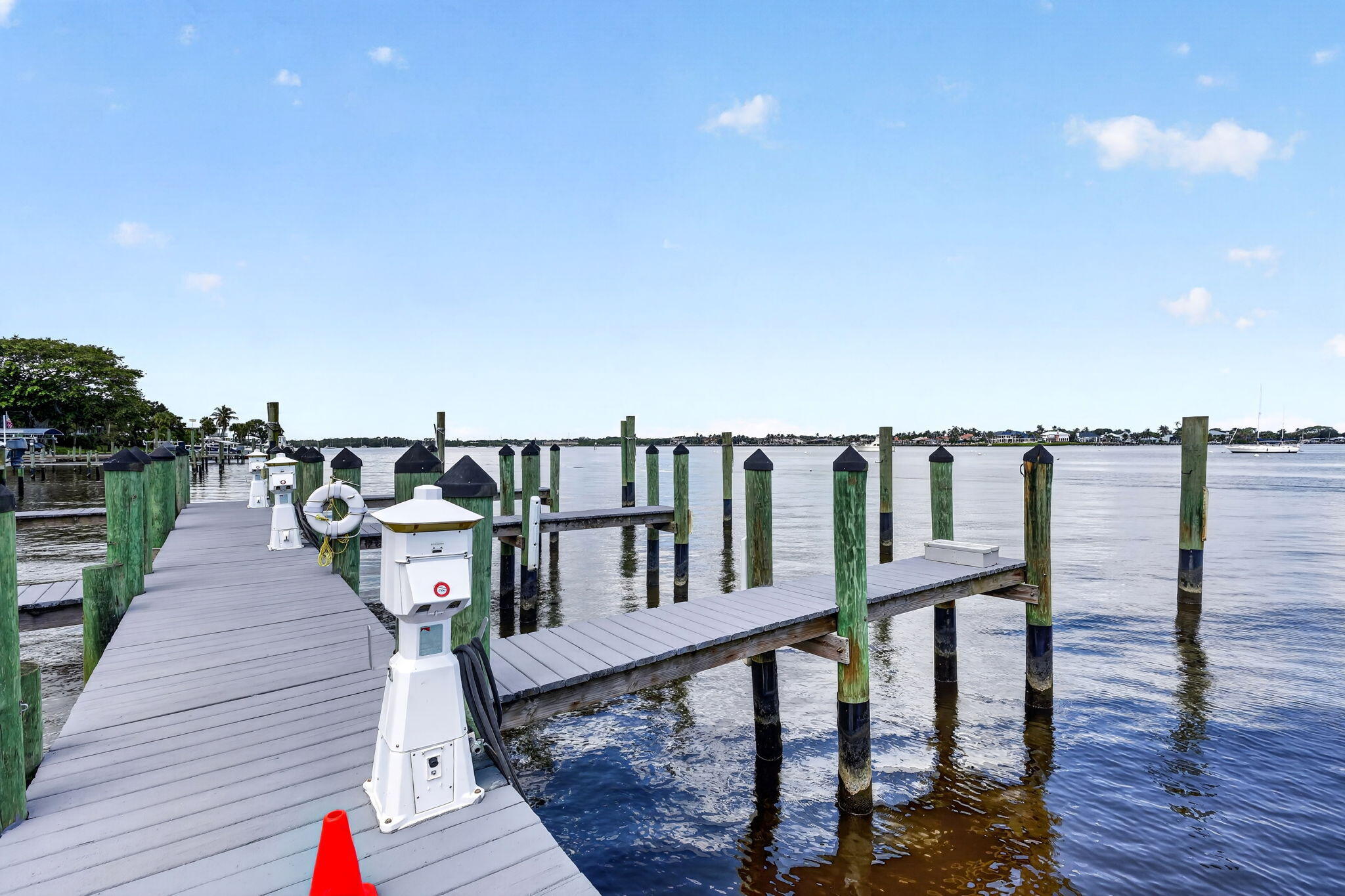624 SW St Lucie #208, Stuart FL 34994