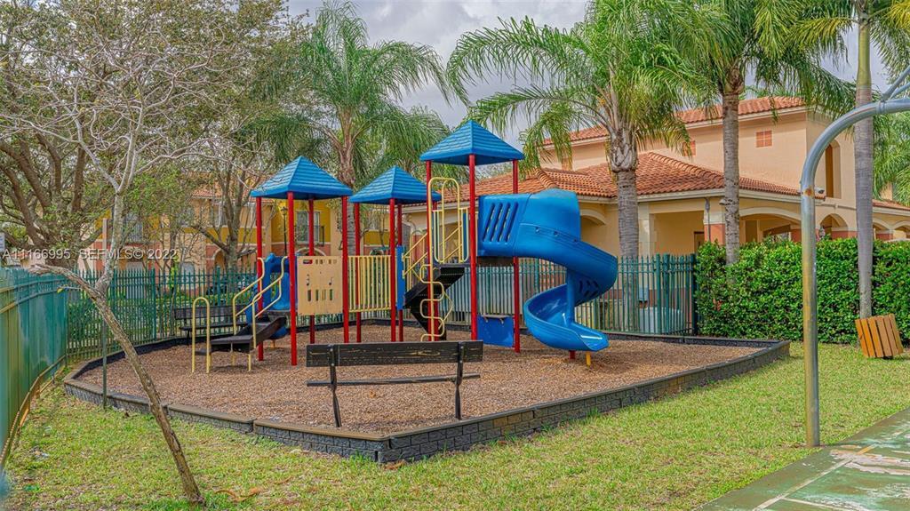 903 N SANTA CATALINA, North Lauderdale FL 33068
