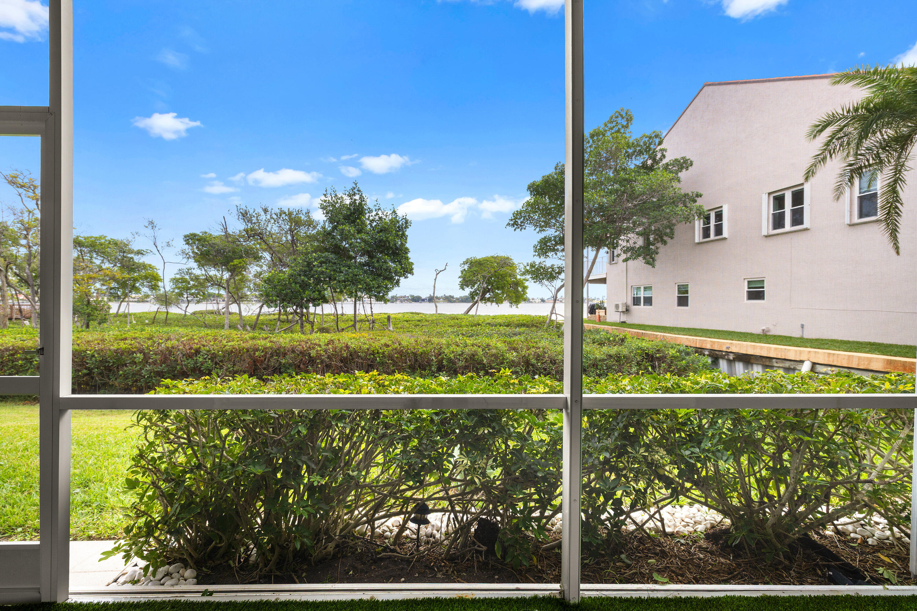 88 N Lakeshore, Hypoluxo FL 33462