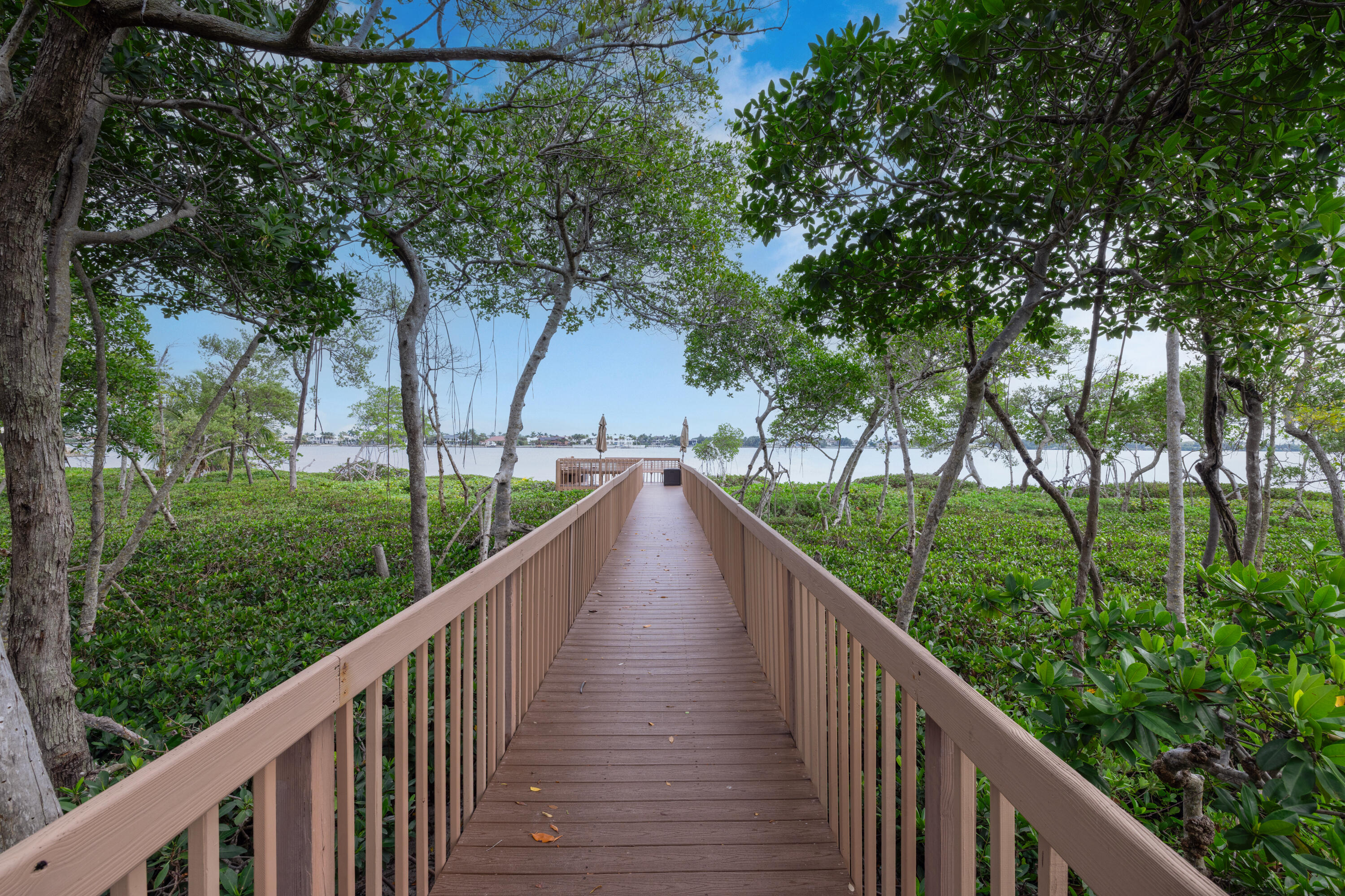 88 N Lakeshore, Hypoluxo FL 33462