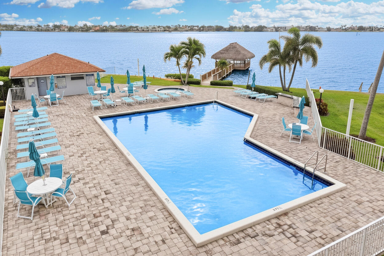 88 N Lakeshore, Hypoluxo FL 33462