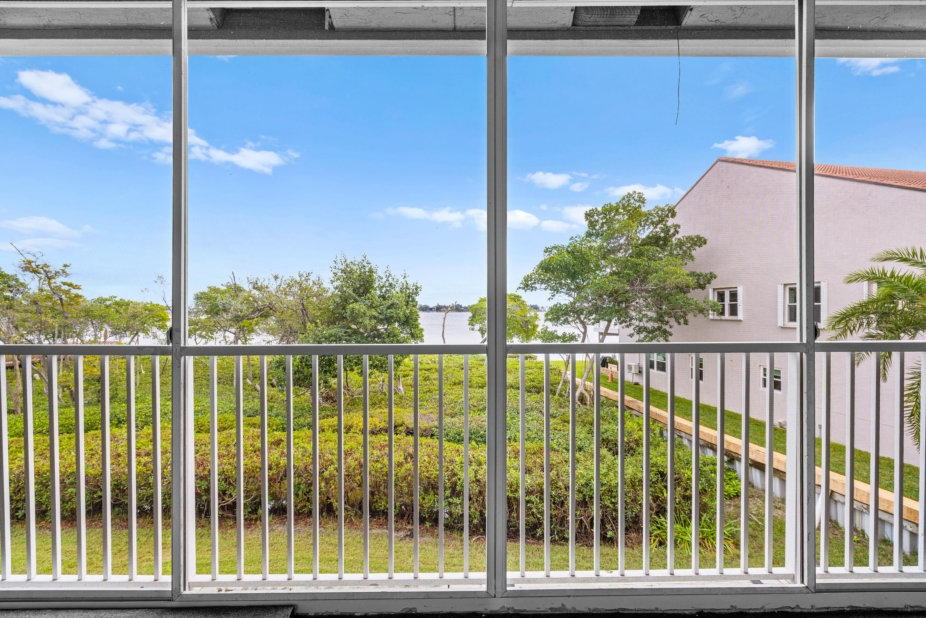 88 N Lakeshore, Hypoluxo FL 33462