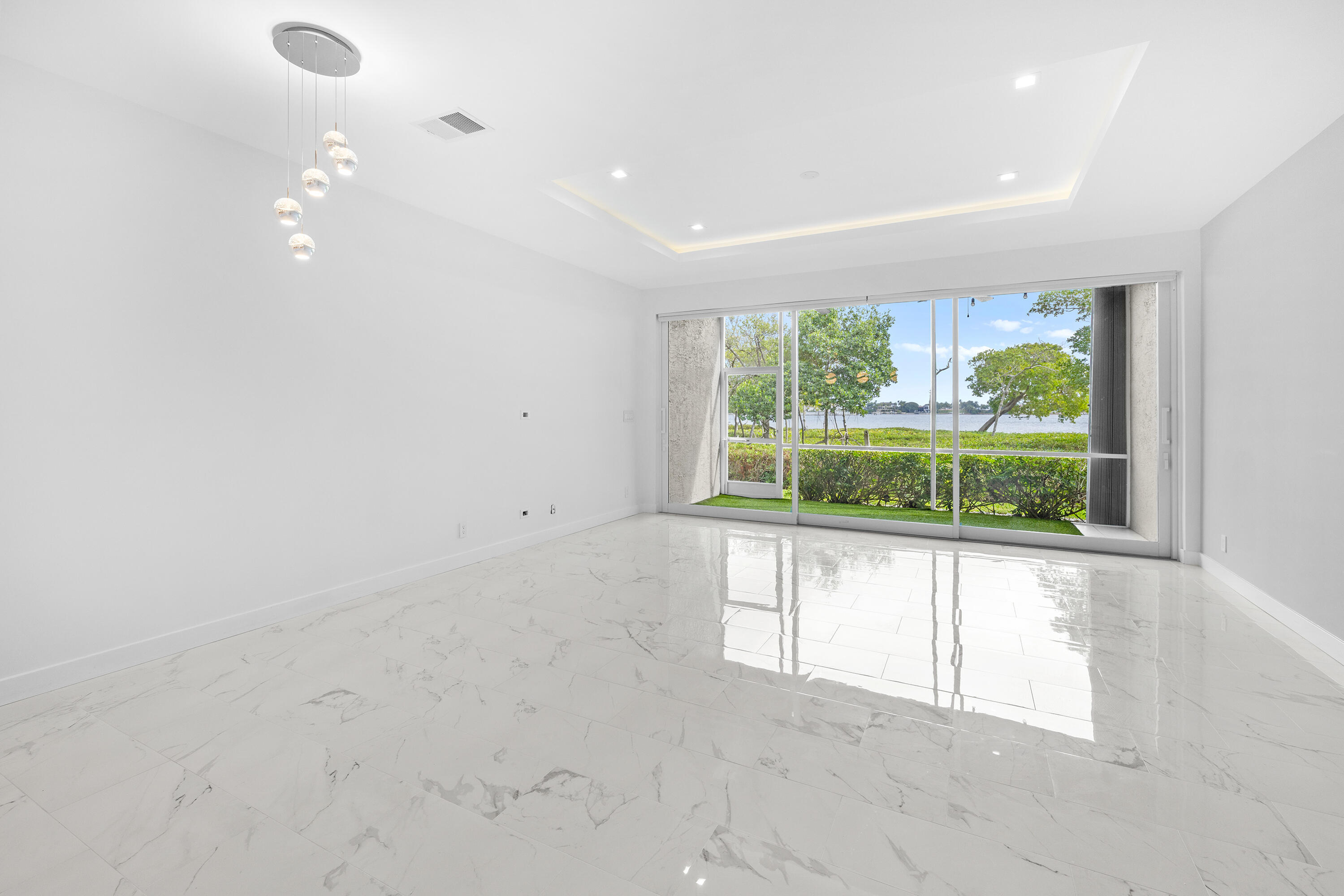 88 N Lakeshore, Hypoluxo FL 33462