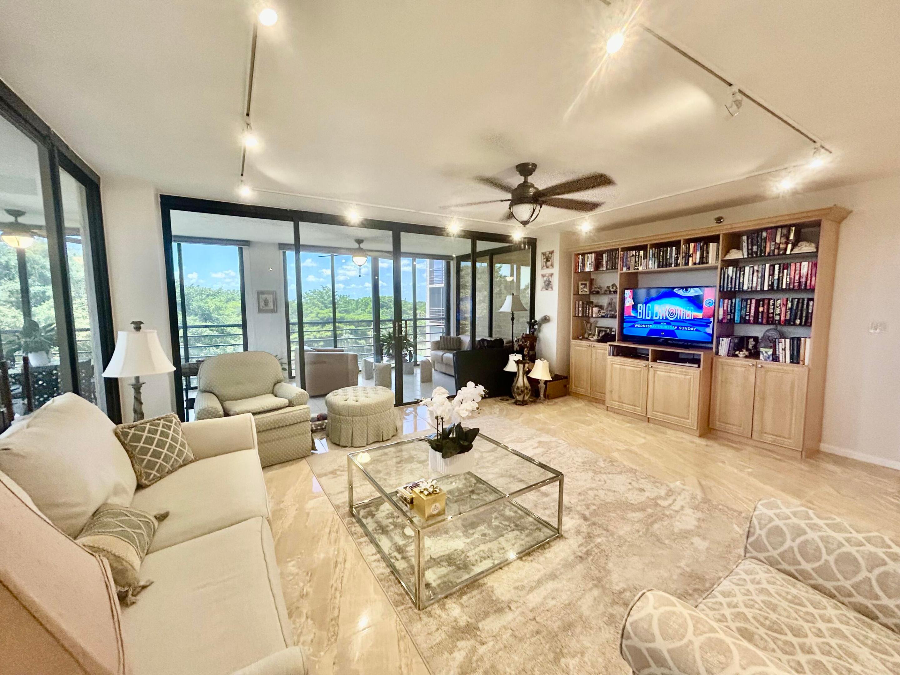 7568 Regency Lake #602, Boca Raton FL 33433
