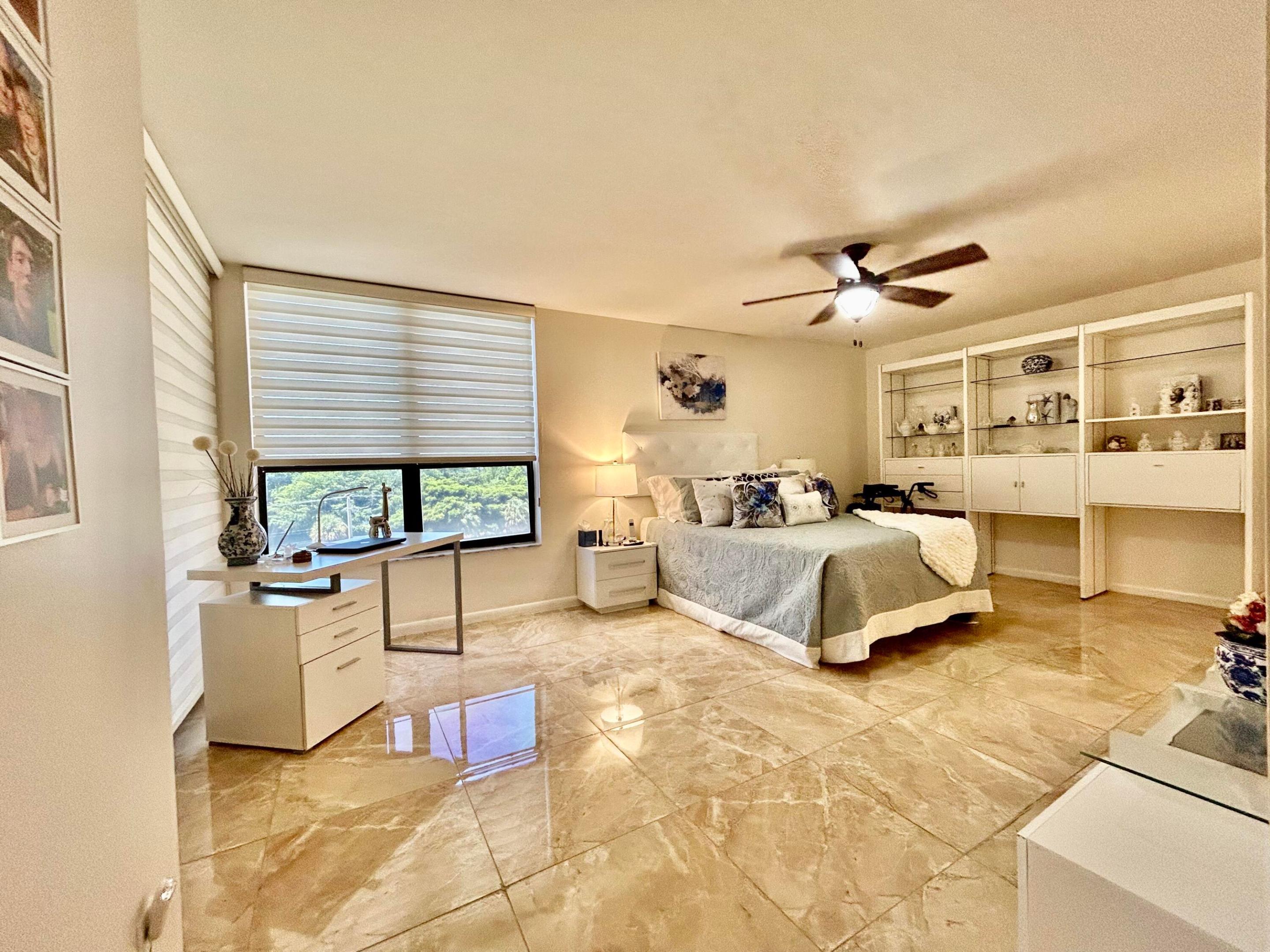 7568 Regency Lake #602, Boca Raton FL 33433