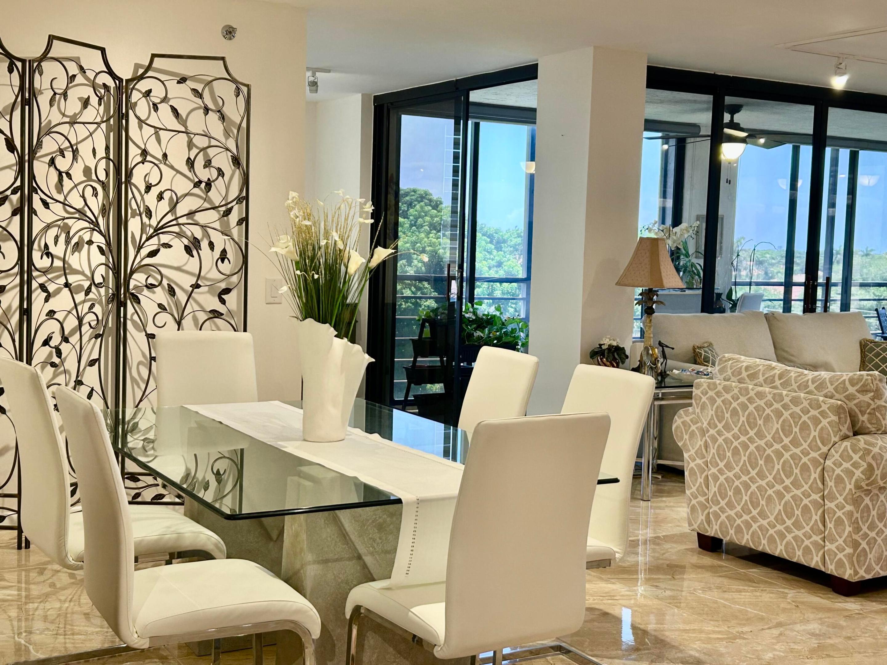 7568 Regency Lake #602, Boca Raton FL 33433