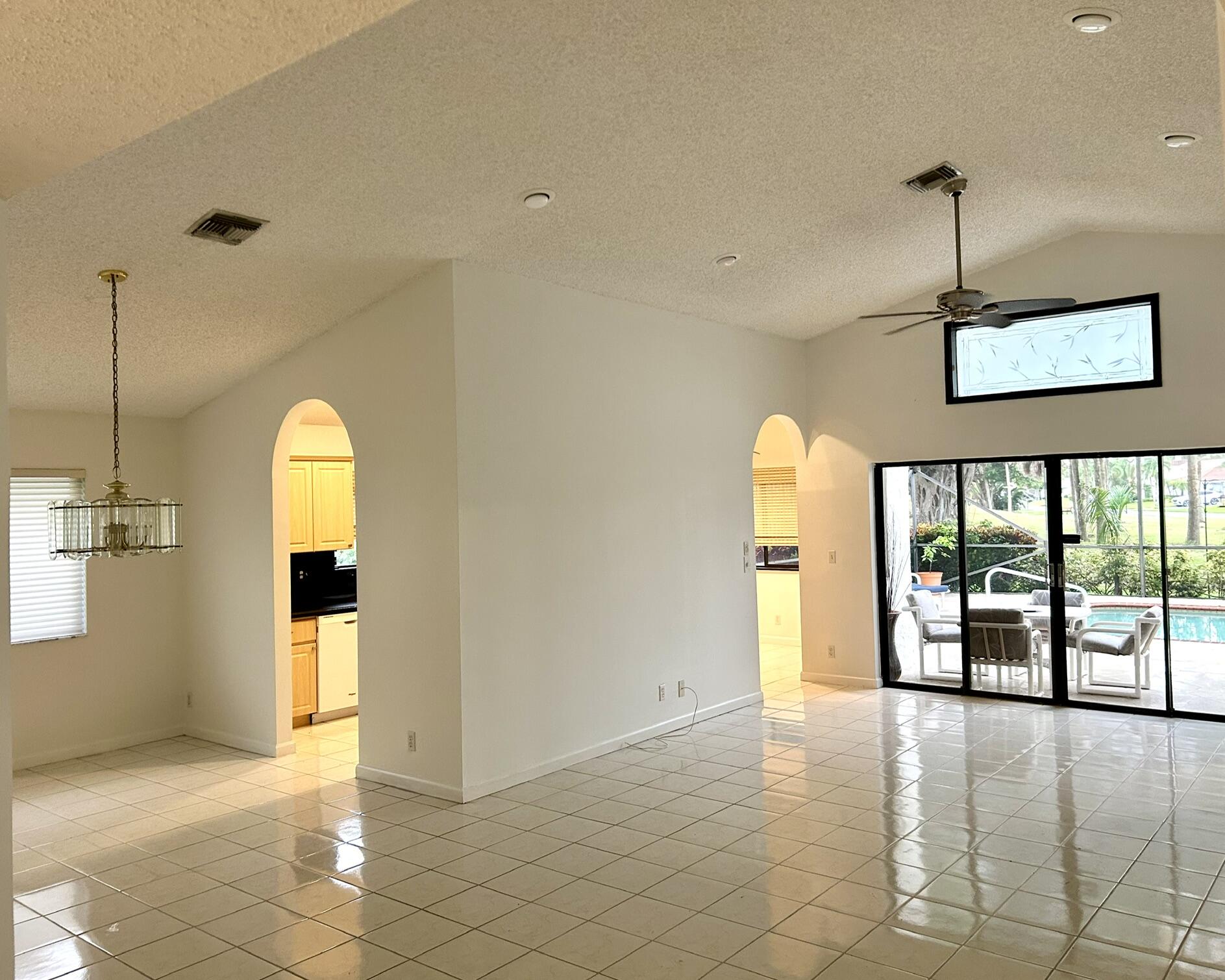 10215 CAMELBACK, Boca Raton FL 33498