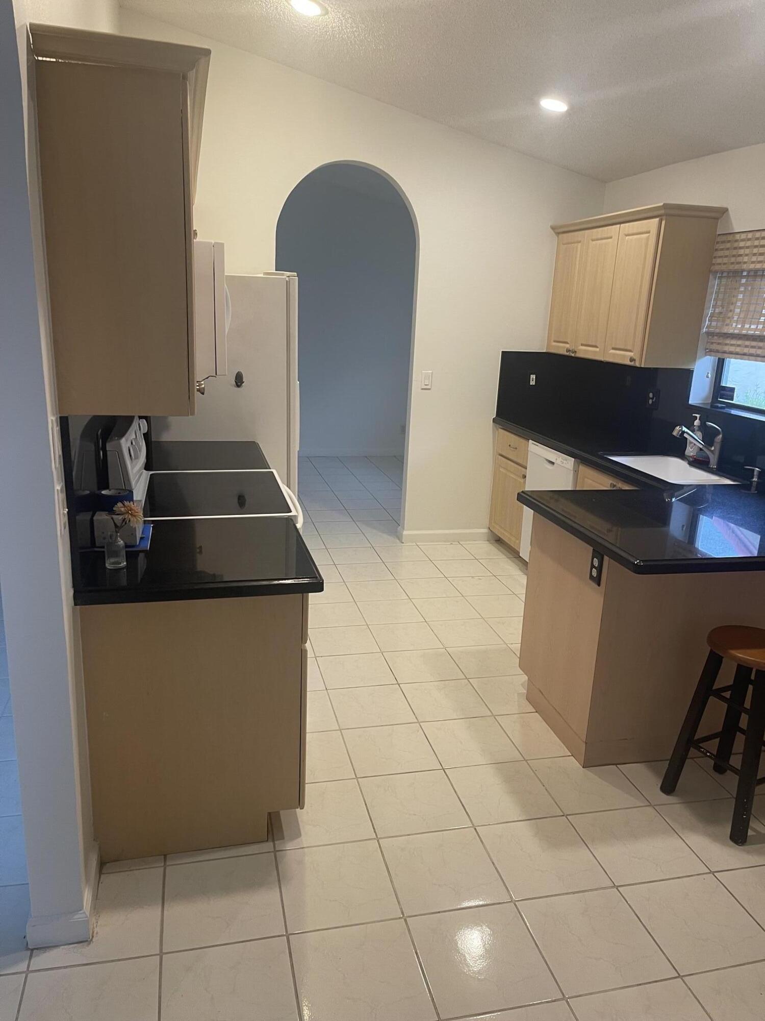10215 CAMELBACK, Boca Raton FL 33498