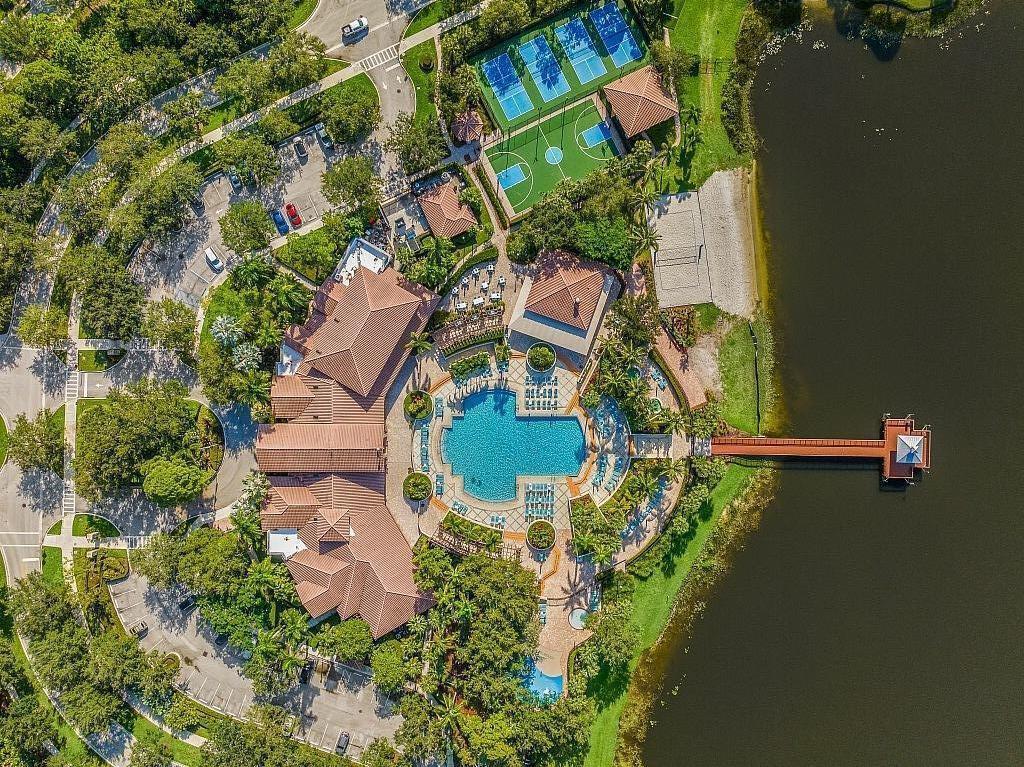 631 MOONDANCER, Palm Beach Gardens FL 33410