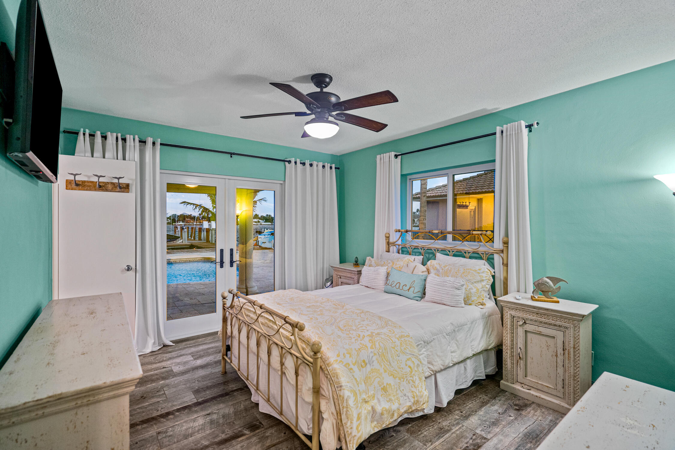 844 East, Boynton Beach FL 33435