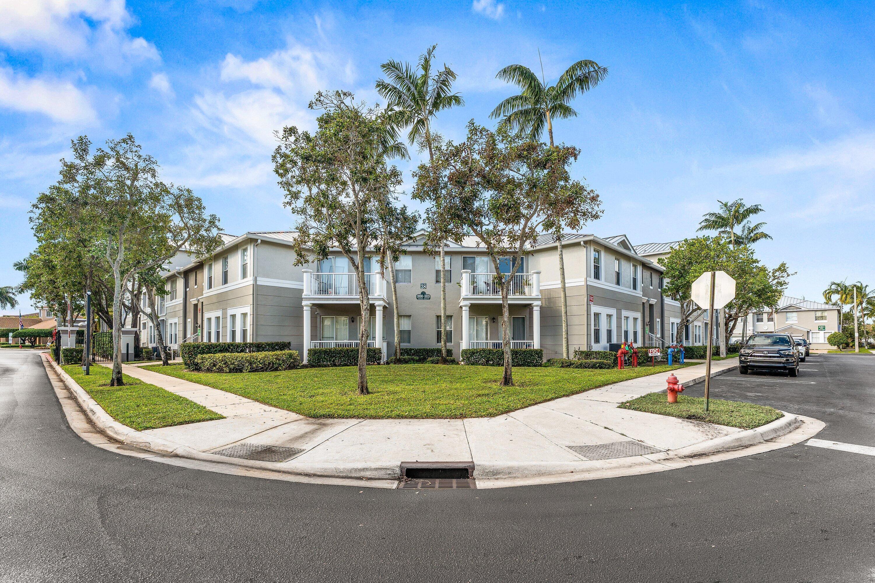 1012 Shoma, Royal Palm Beach FL 33414