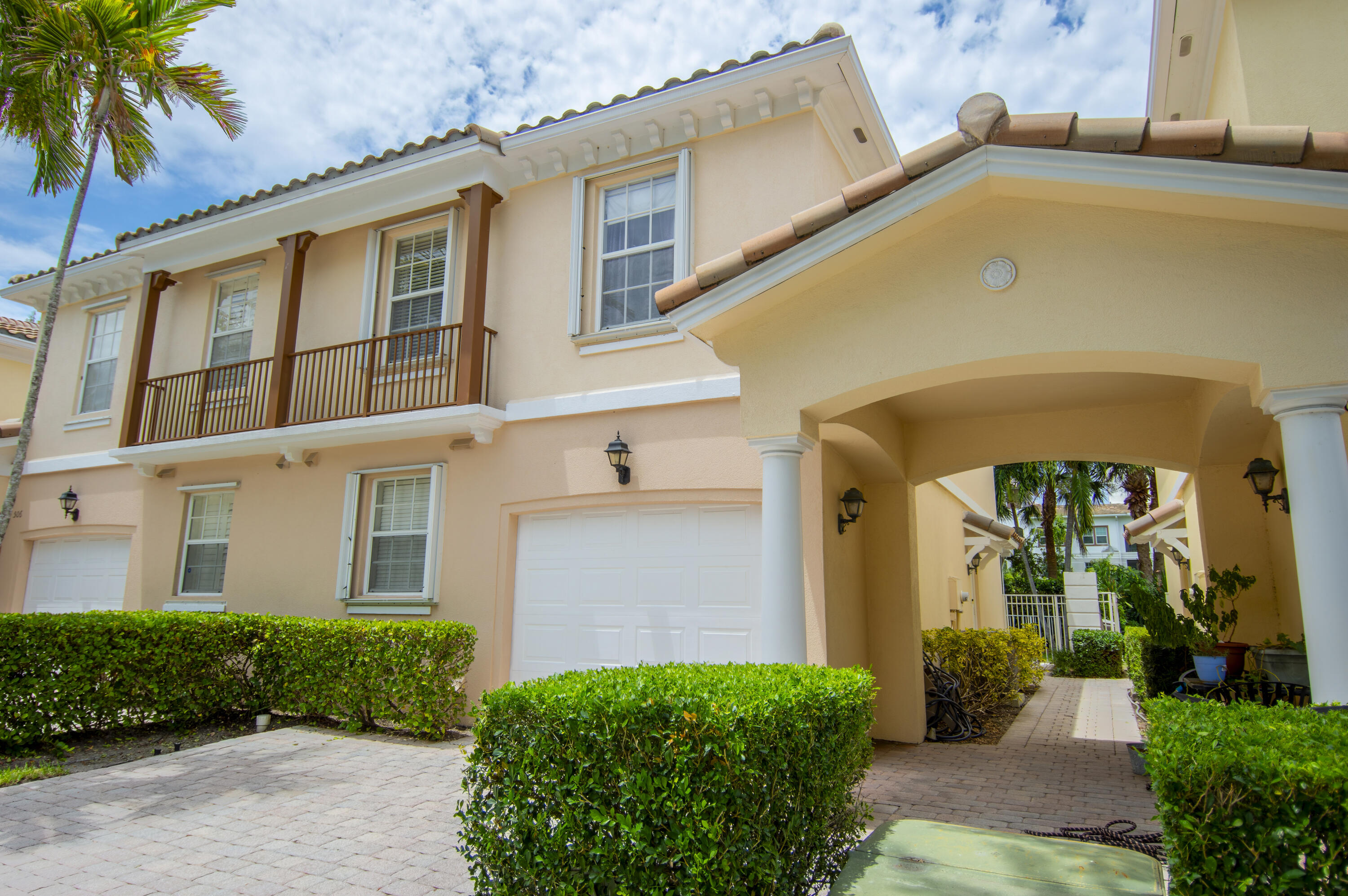 504 Capistrano, Palm Beach Gardens FL 33410