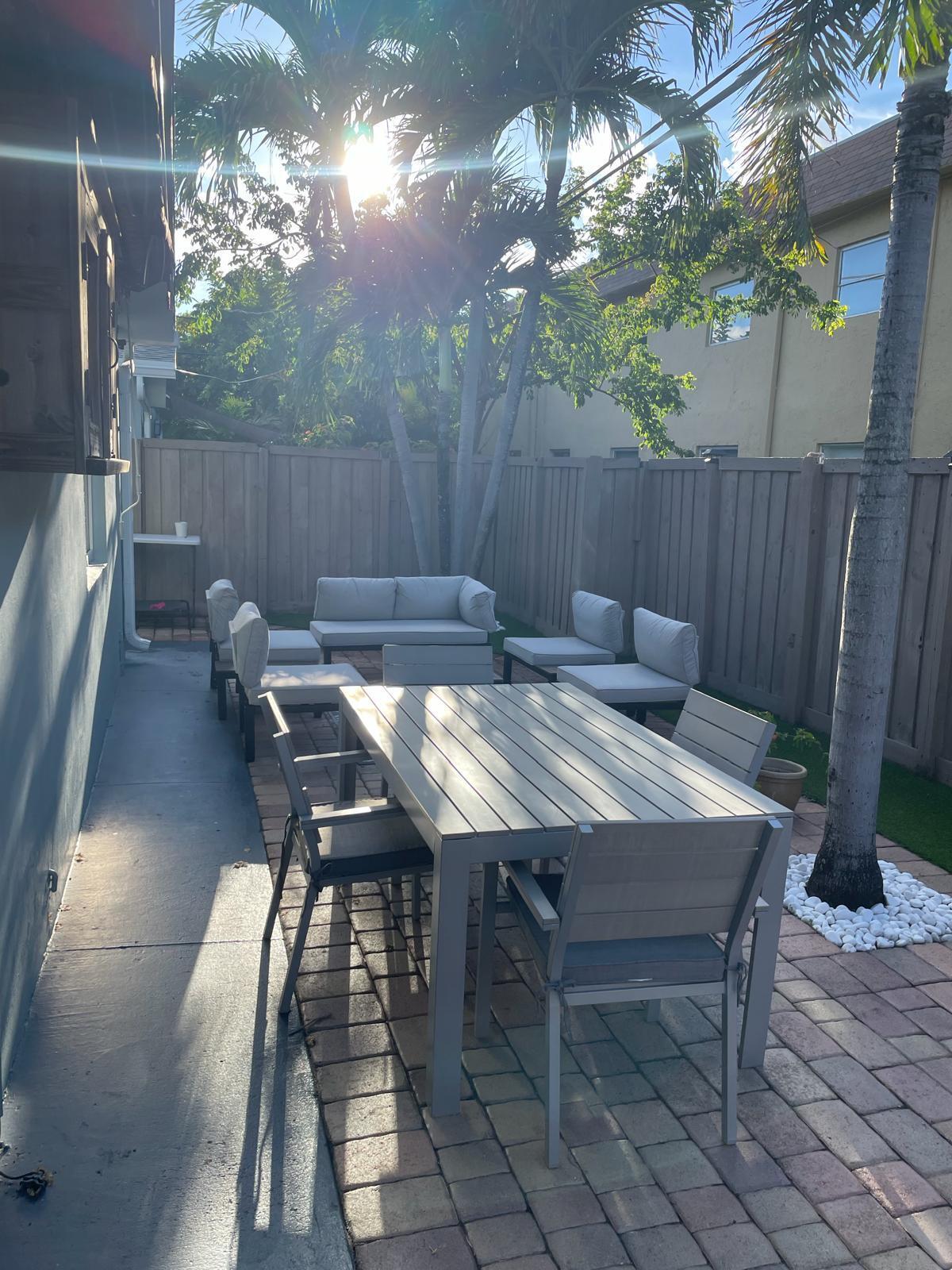 1400 NE 18TH #4, Fort Lauderdale FL 33305