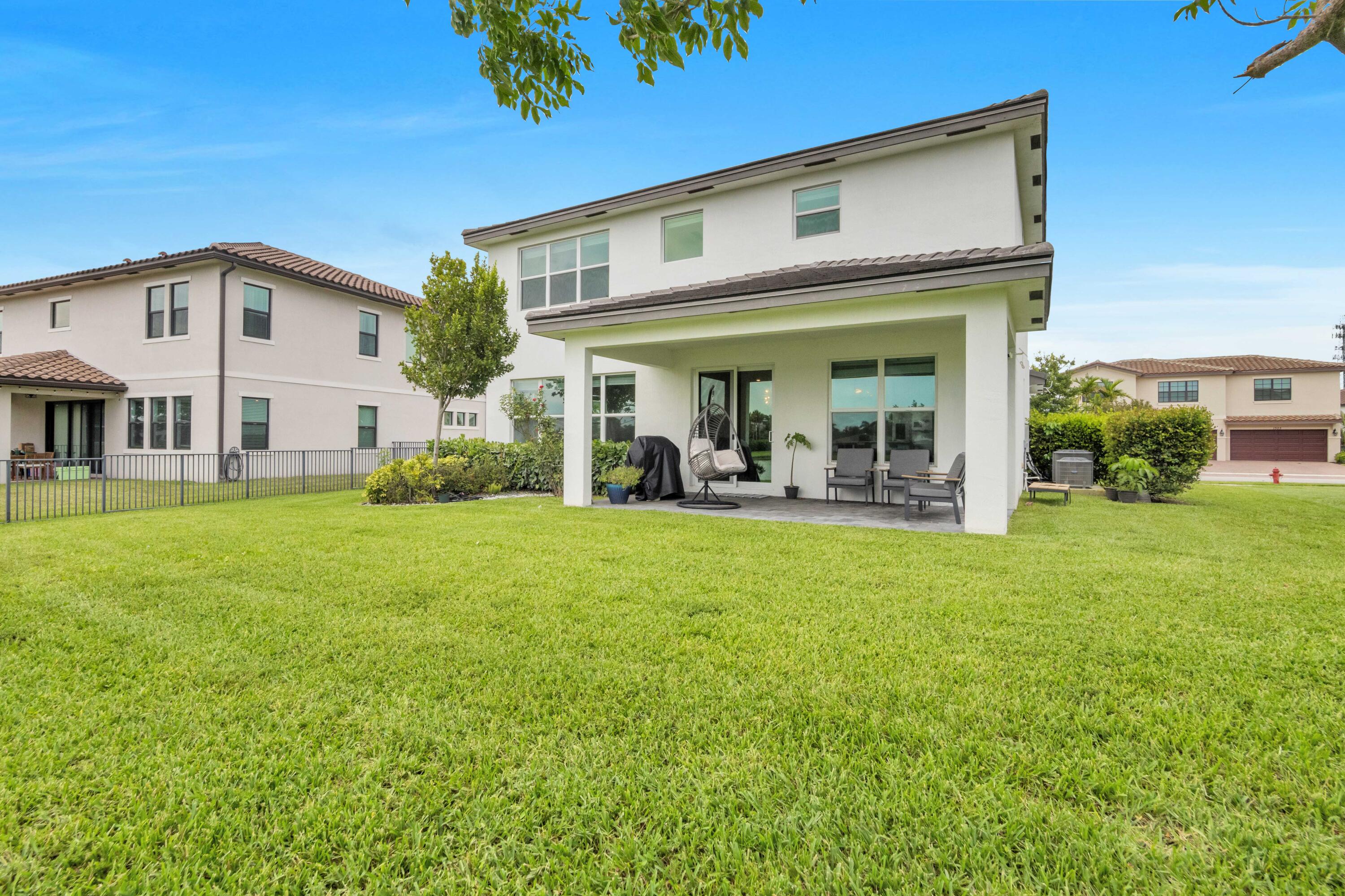 1304 Whitcombe, Royal Palm Beach FL 33411