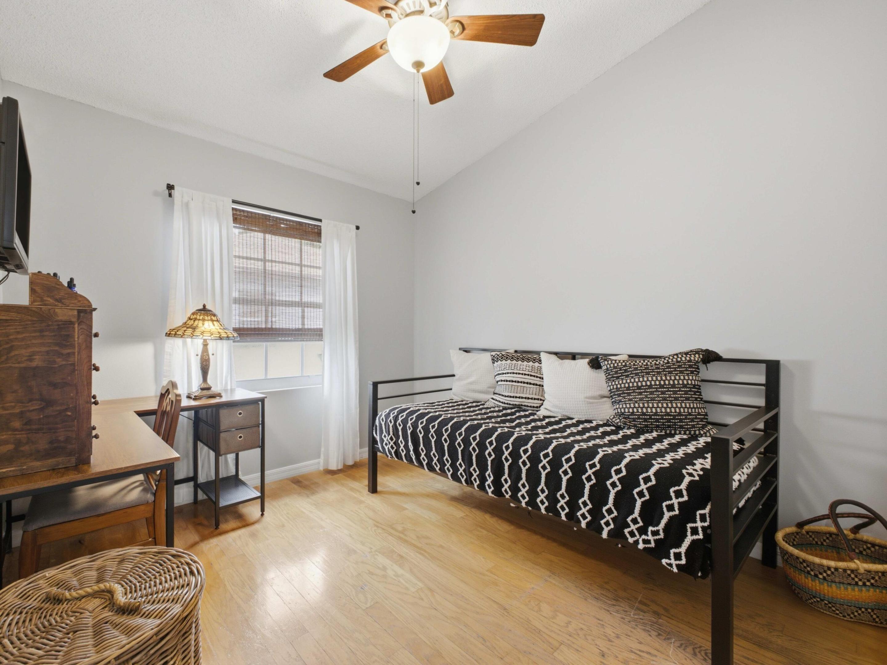 5418 CLUB, Haverhill FL 33415