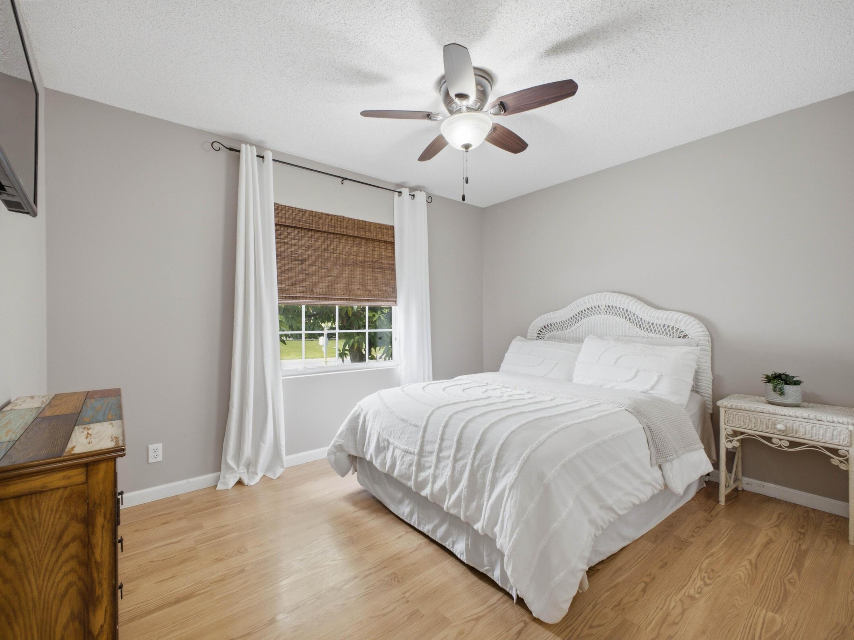 5418 CLUB, Haverhill FL 33415