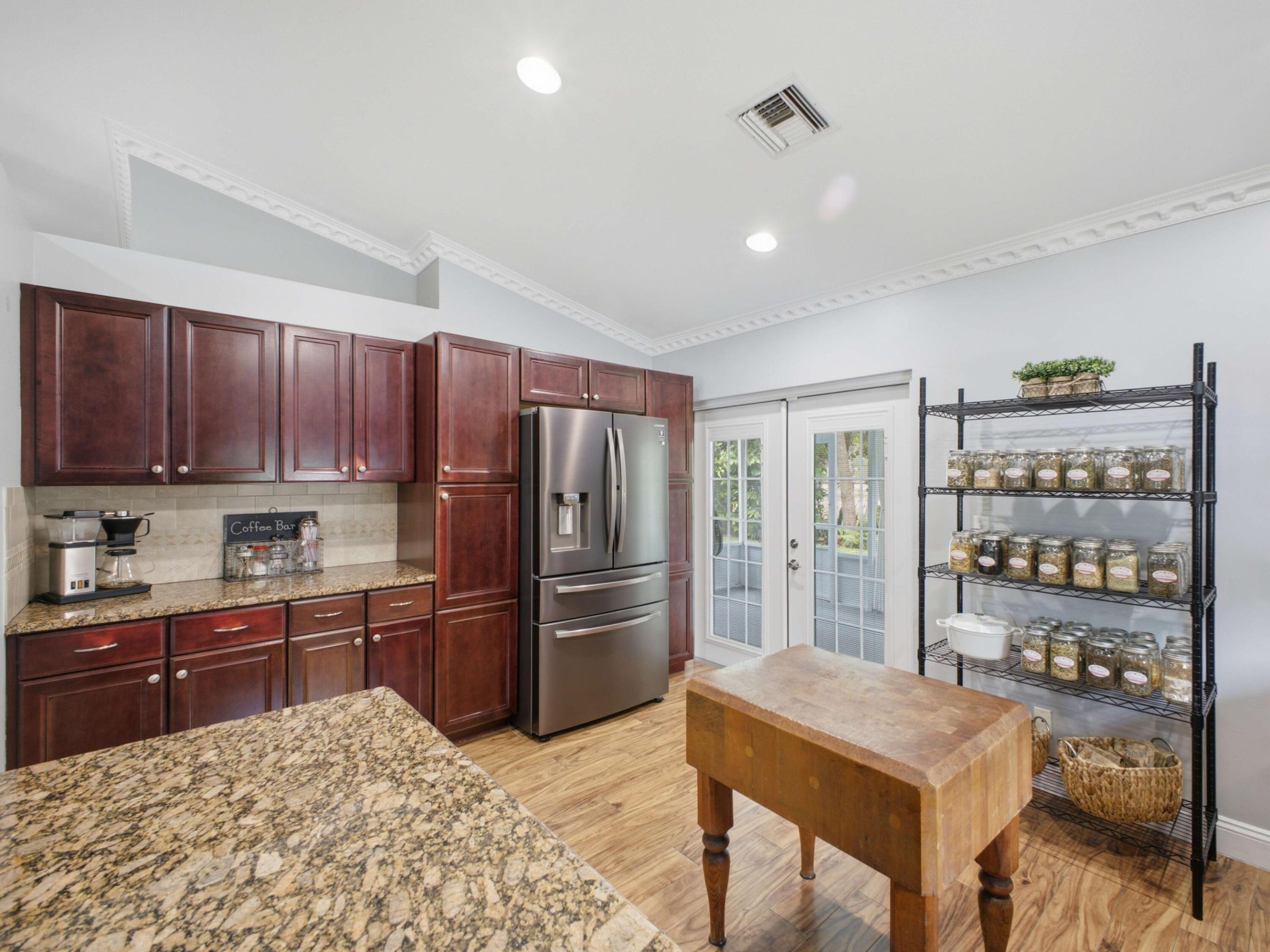5418 CLUB, Haverhill FL 33415