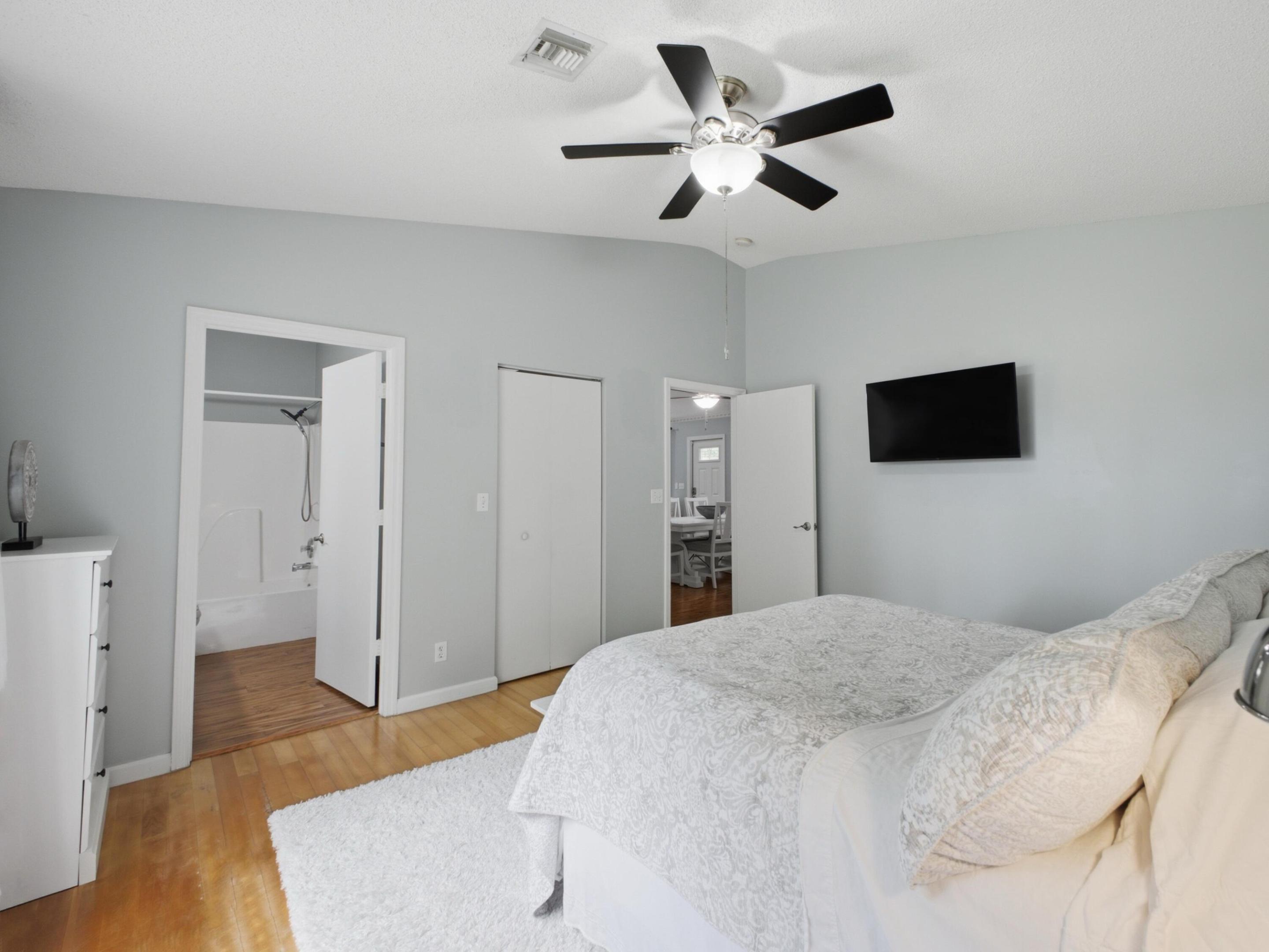 5418 CLUB, Haverhill FL 33415