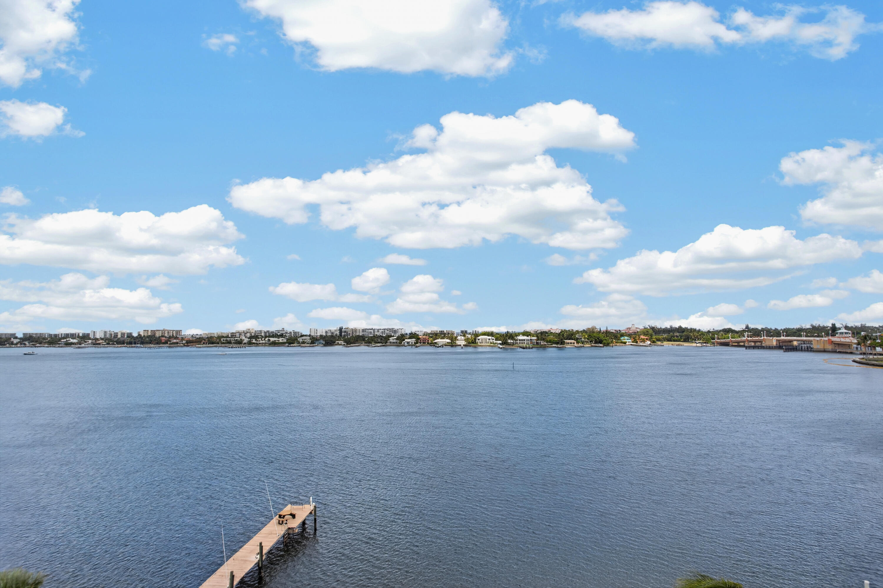231 E Lantana #204, Lantana FL 33462