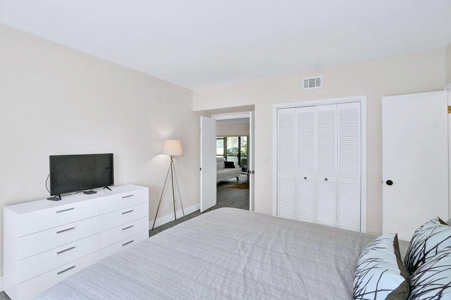 11311 Pond View #C101, Wellington FL 33414