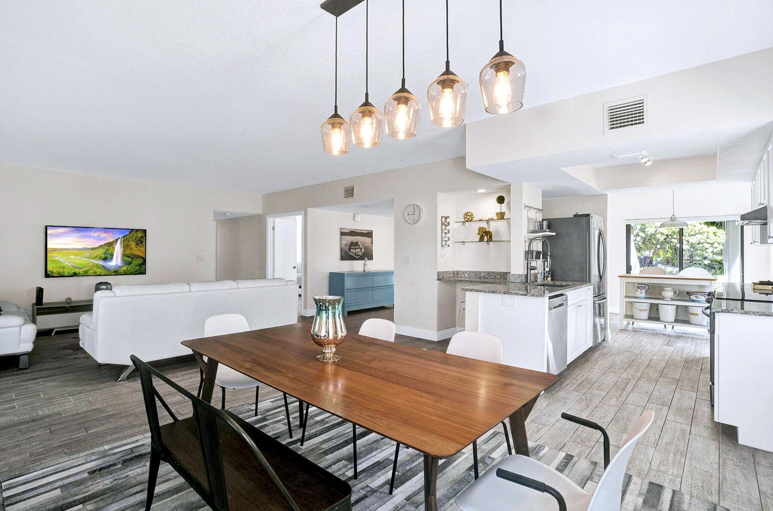 11311 Pond View #C101, Wellington FL 33414