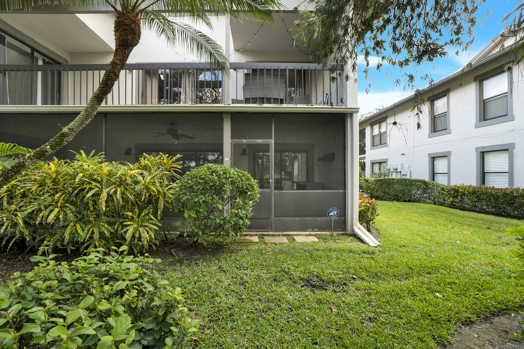 11311 Pond View #C101, Wellington FL 33414