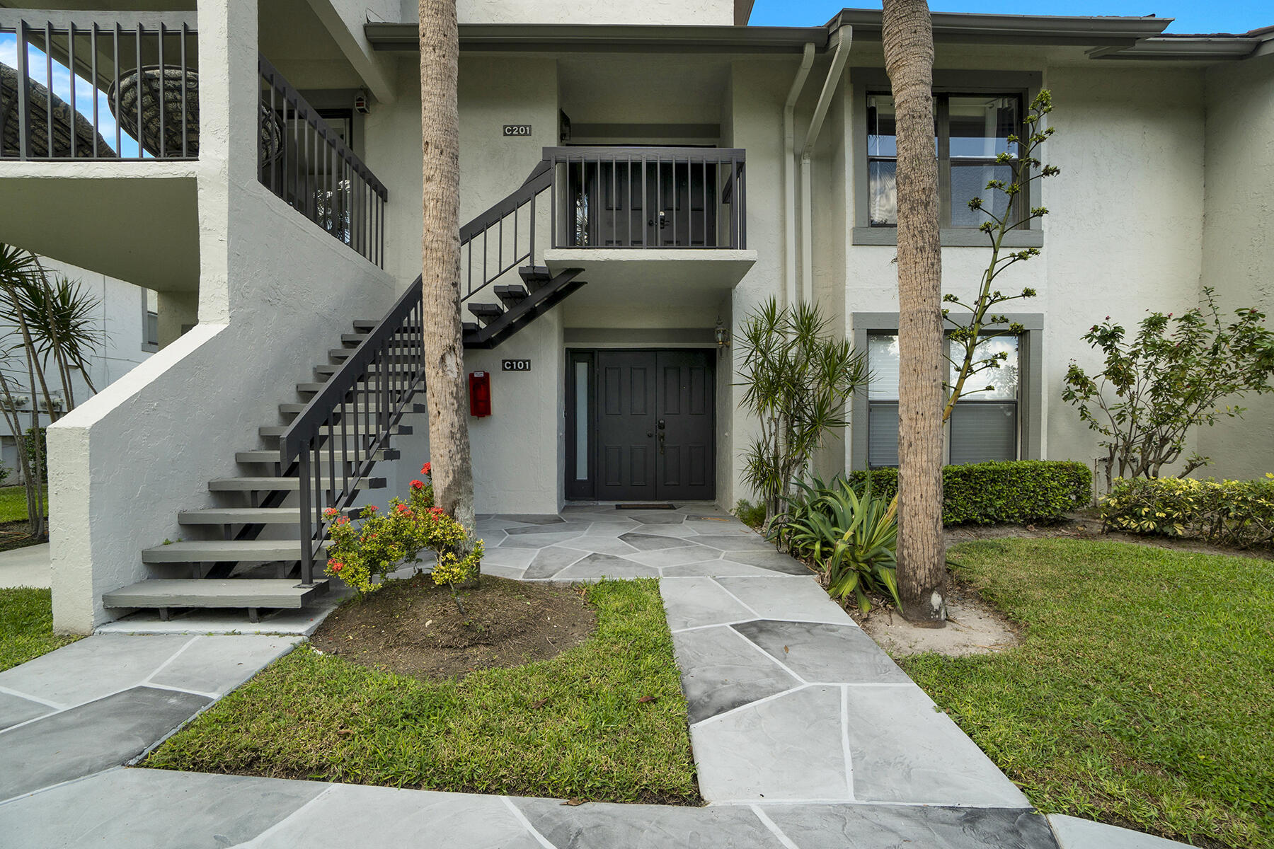 11311 Pond View #C101, Wellington FL 33414