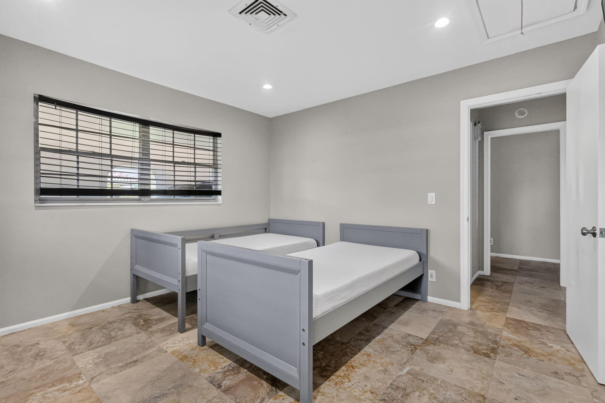 213 Rio Vista, Atlantis FL 33462