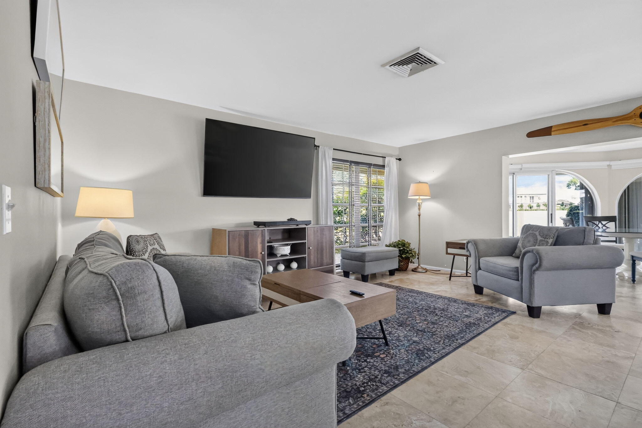 213 Rio Vista, Atlantis FL 33462