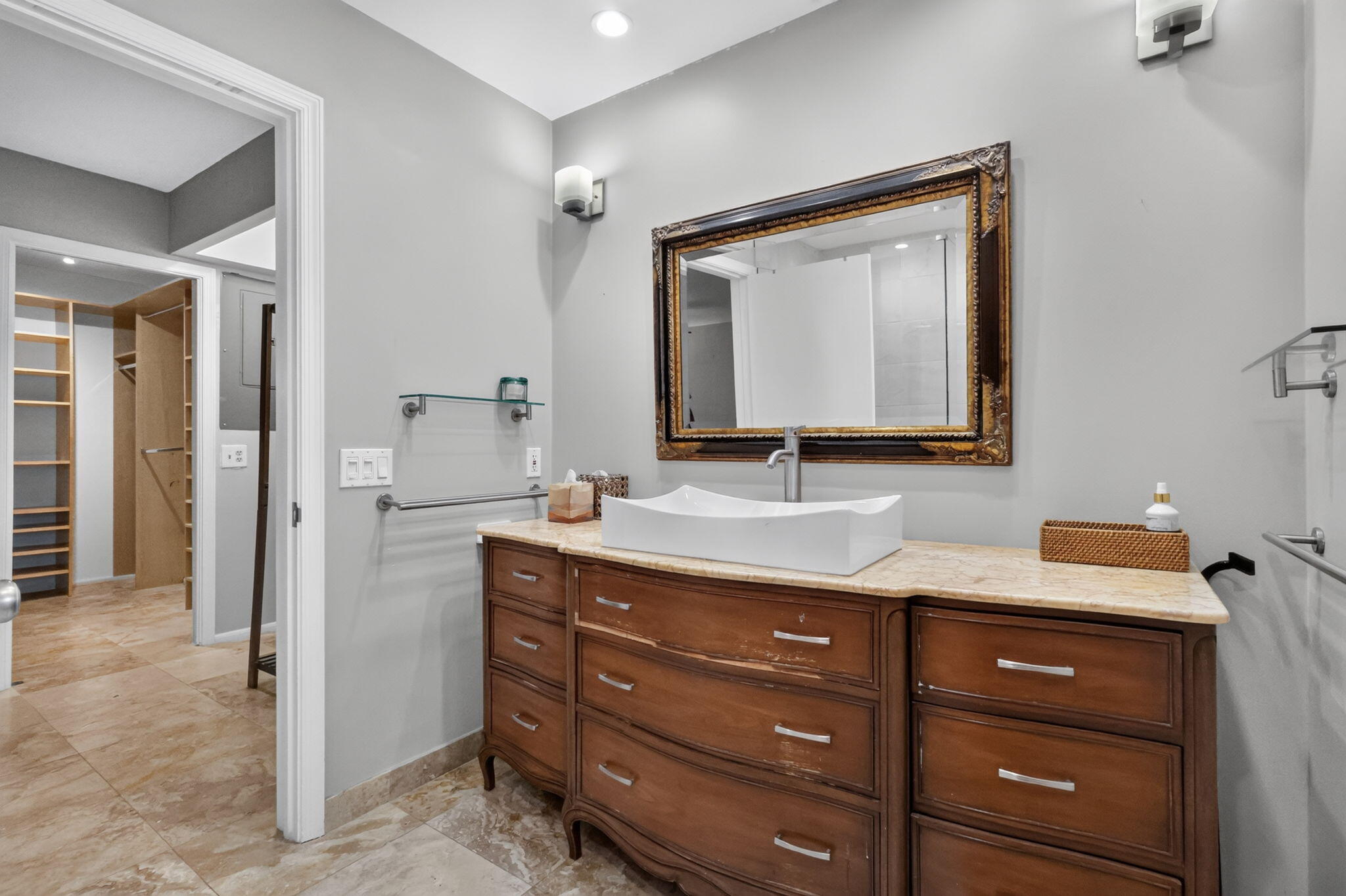213 Rio Vista, Atlantis FL 33462