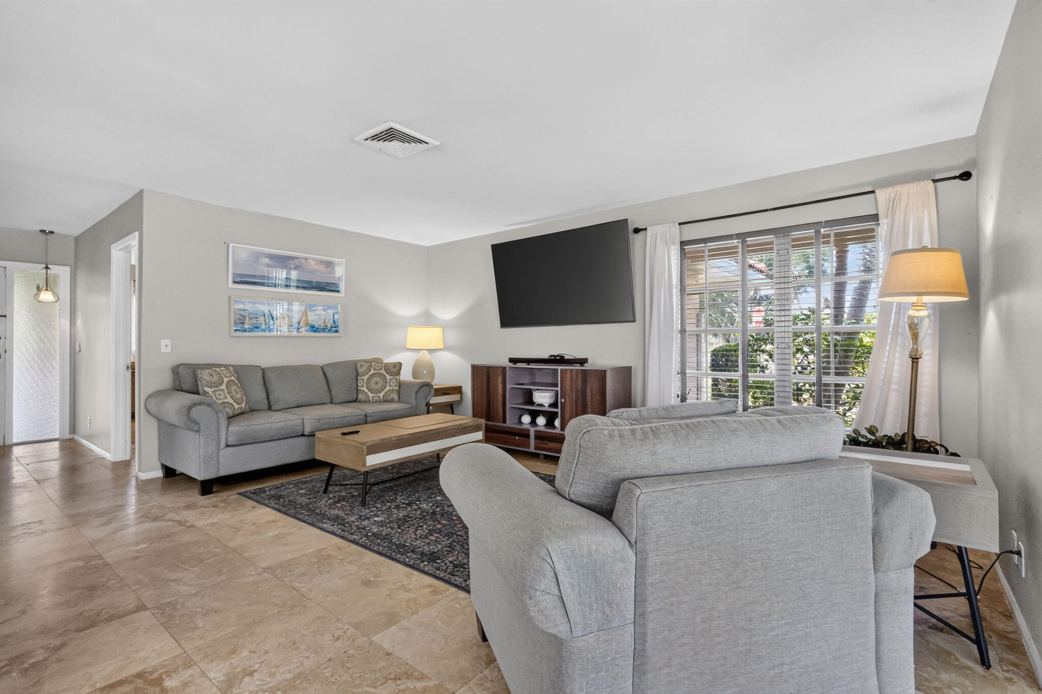 213 Rio Vista, Atlantis FL 33462