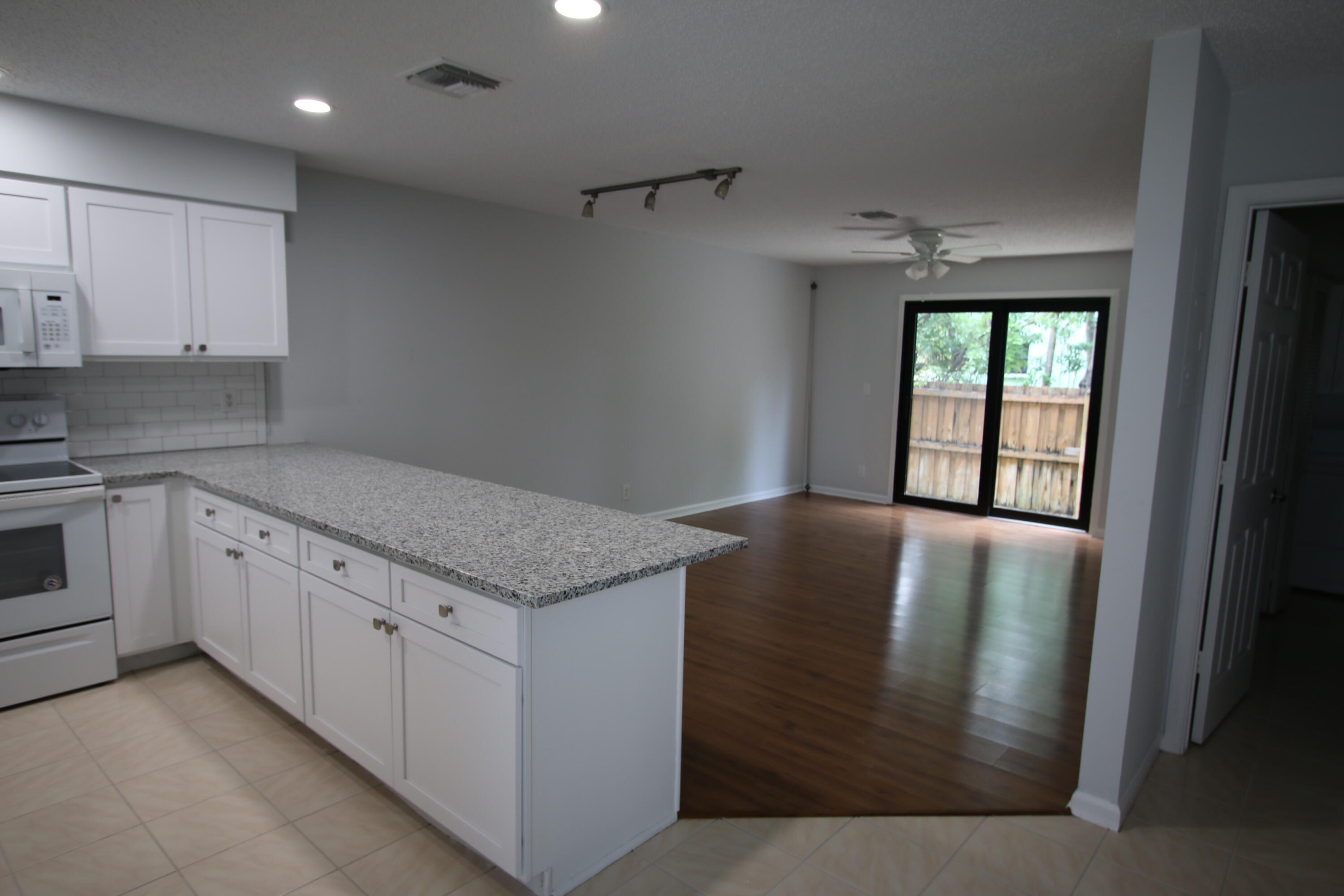 324 W PINE #13, Lantana FL 33462