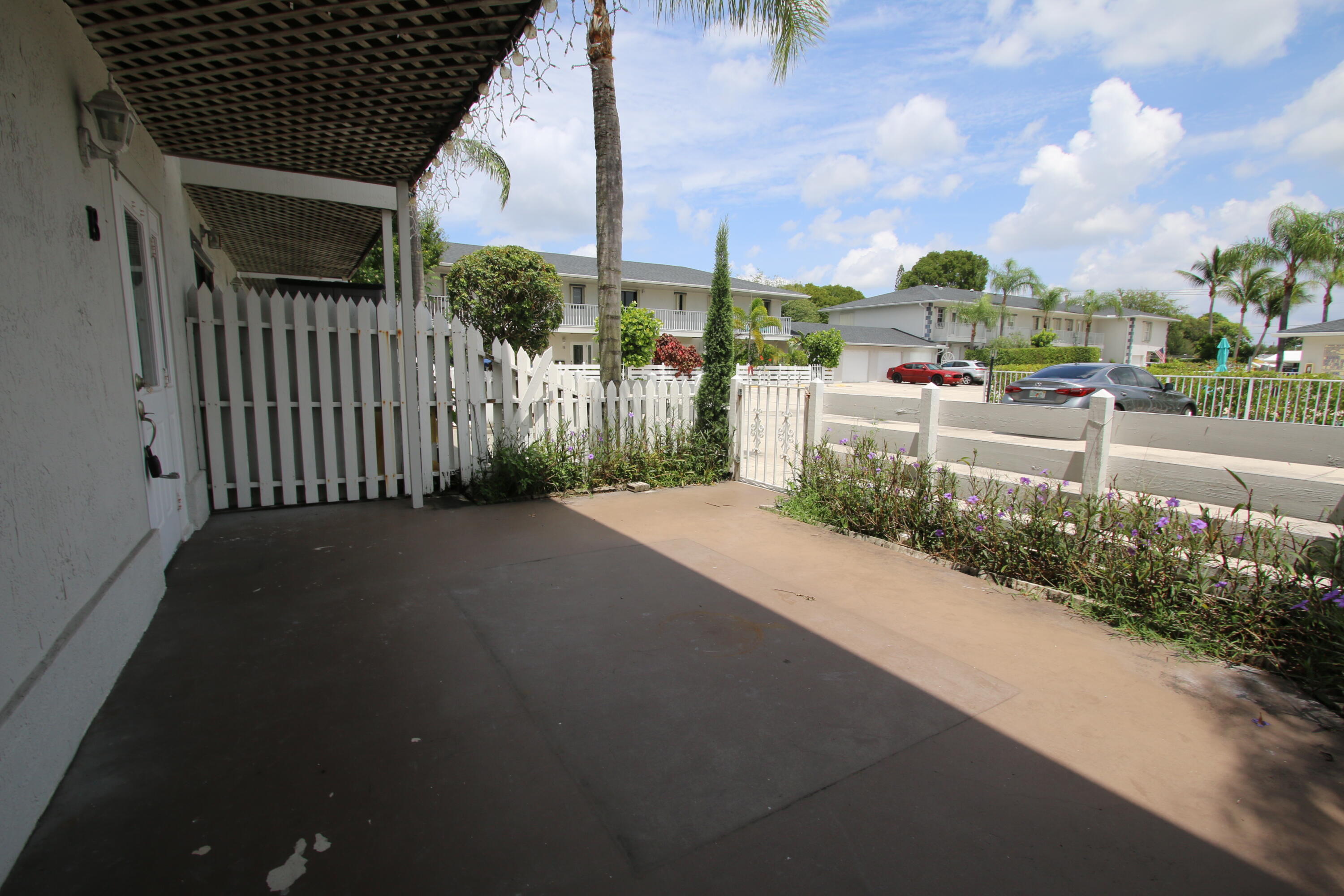 324 W PINE #13, Lantana FL 33462