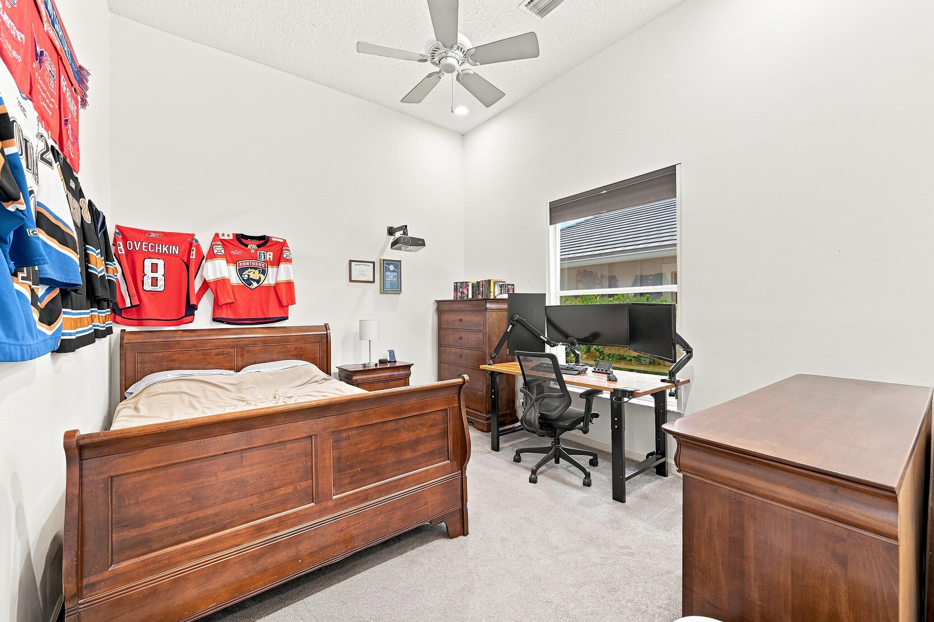 1960 HARTFORD, Coral Springs FL 33071