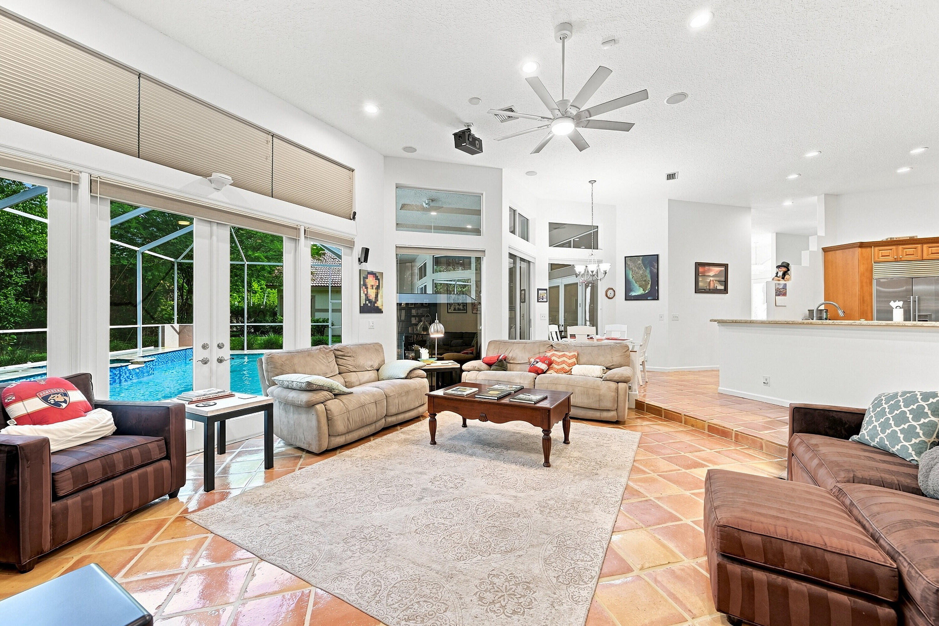 1960 HARTFORD, Coral Springs FL 33071