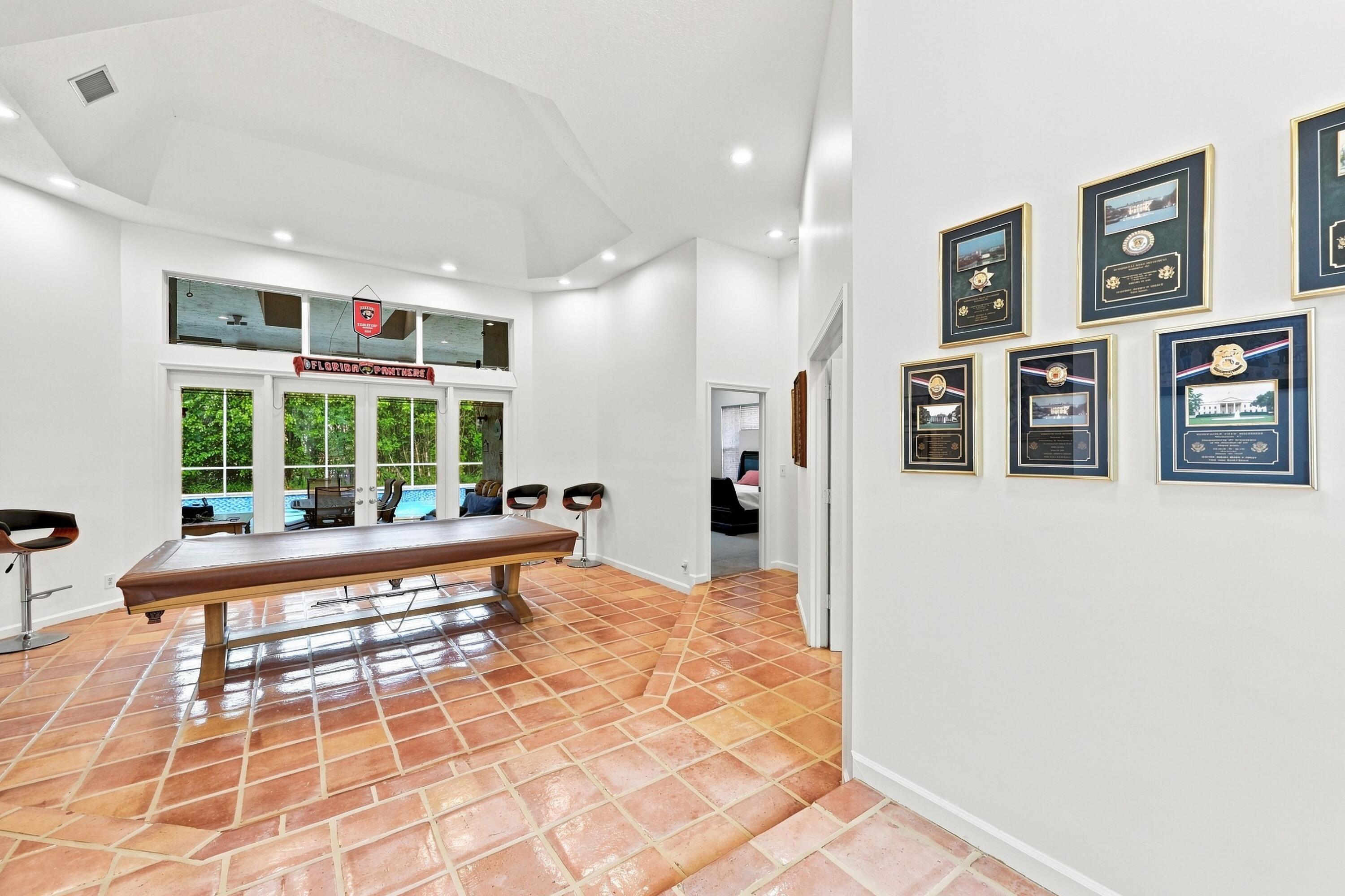 1960 HARTFORD, Coral Springs FL 33071