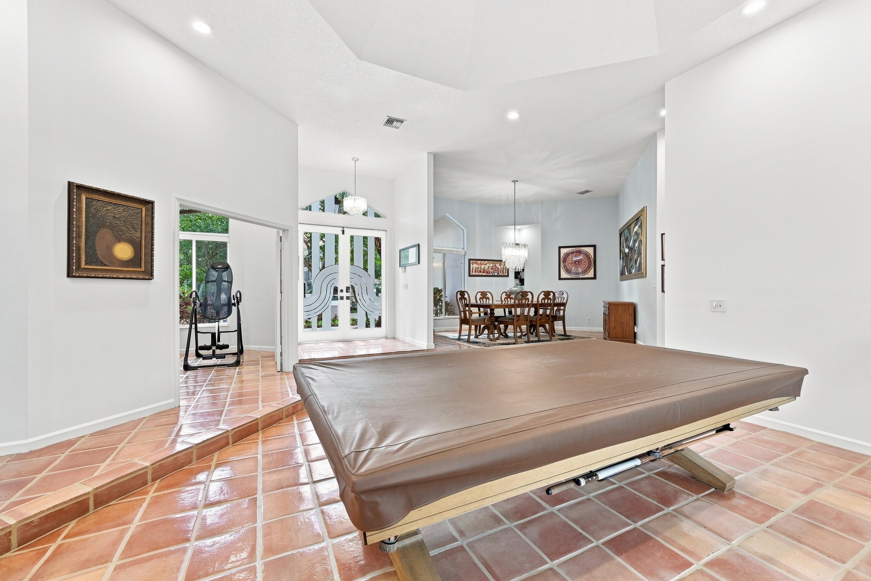 1960 HARTFORD, Coral Springs FL 33071