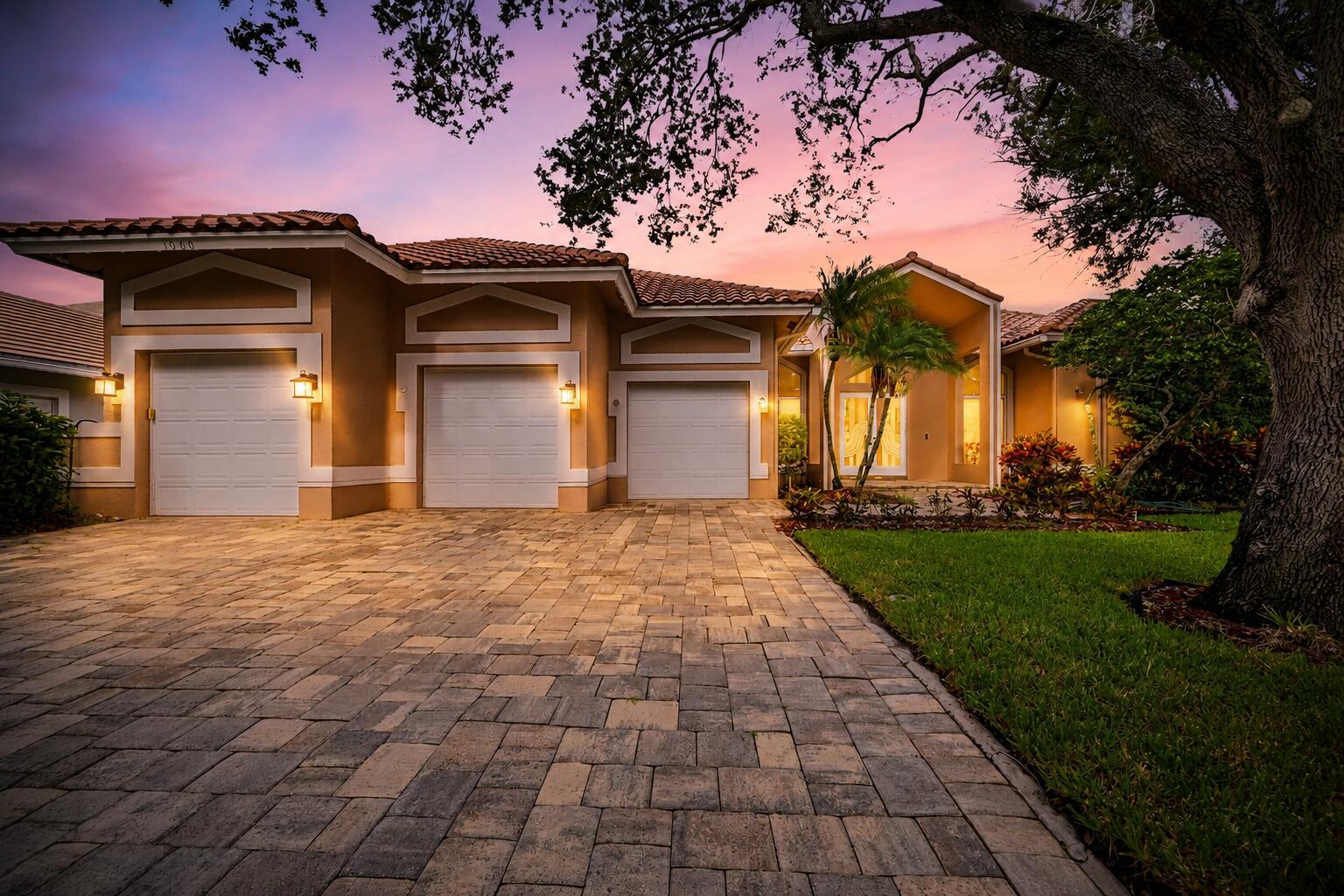 1960 HARTFORD, Coral Springs FL 33071