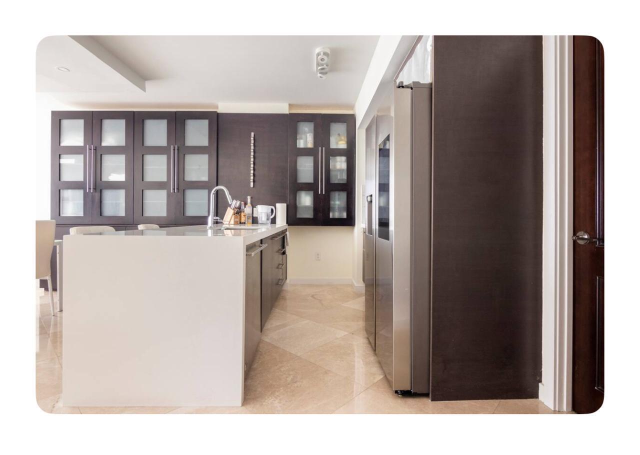 55 SE 6th #4007, Miami FL 33131