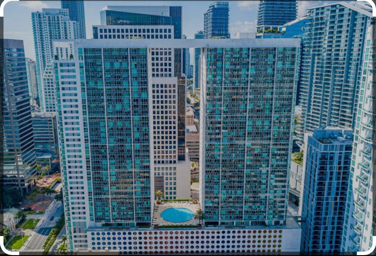 55 SE 6th #4007, Miami FL 33131