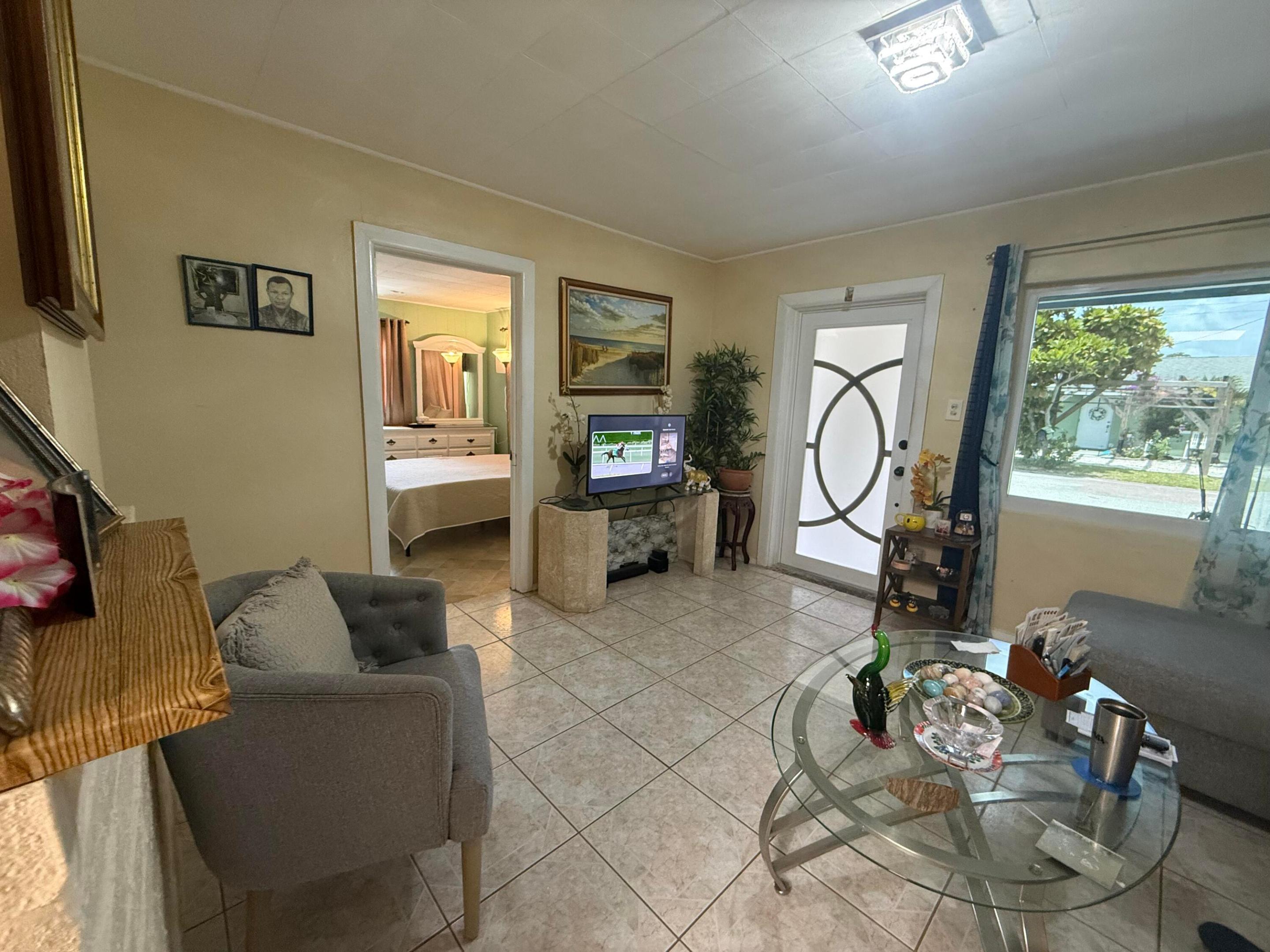 3 KIDD, Lake Worth FL 33463