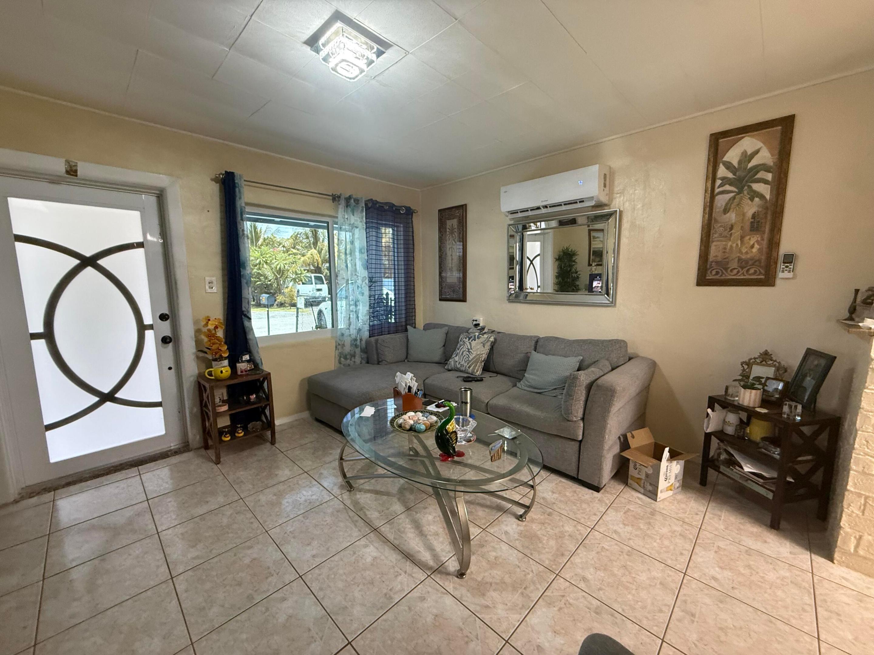 3 KIDD, Lake Worth FL 33463