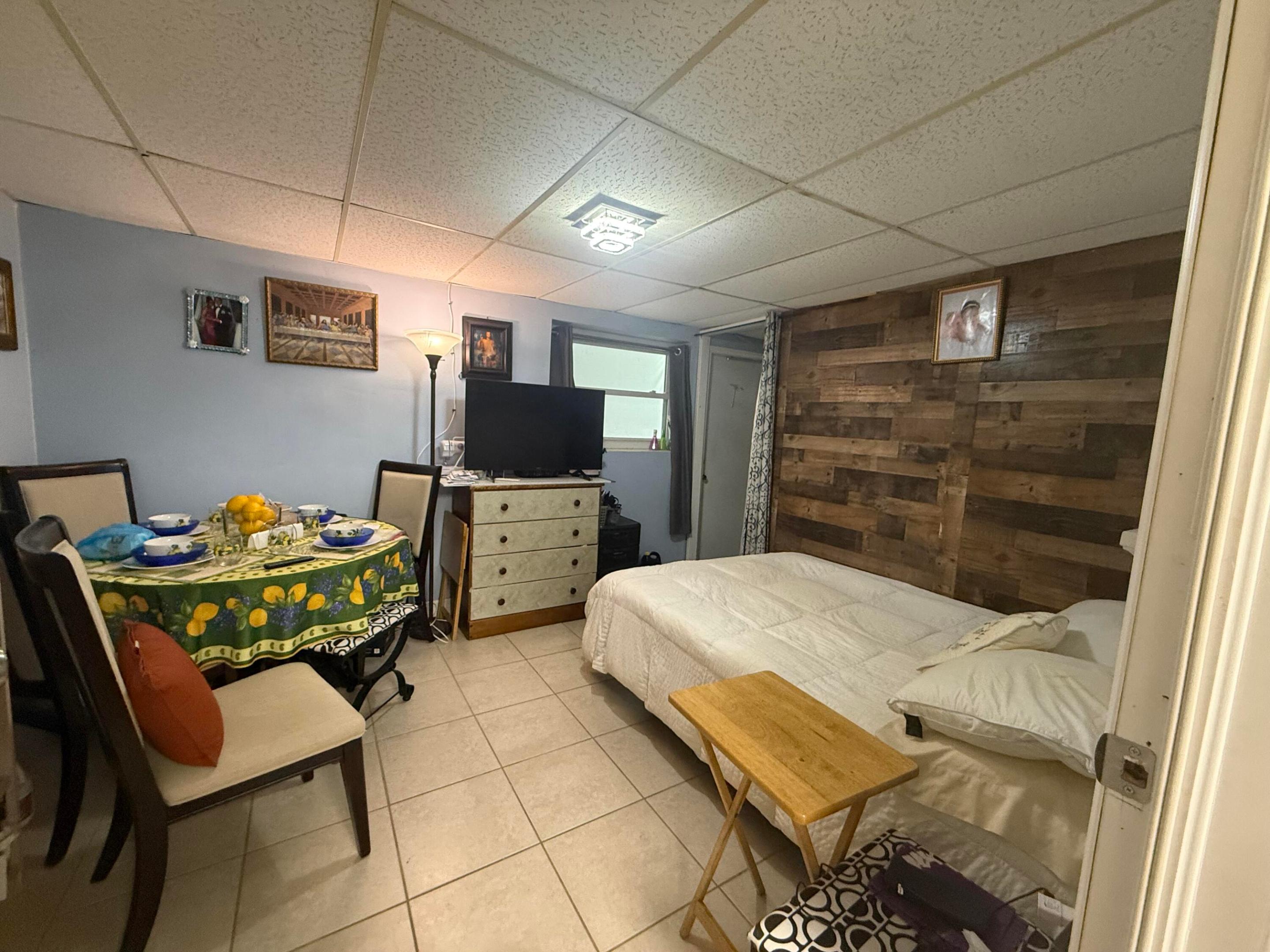 3 KIDD, Lake Worth FL 33463
