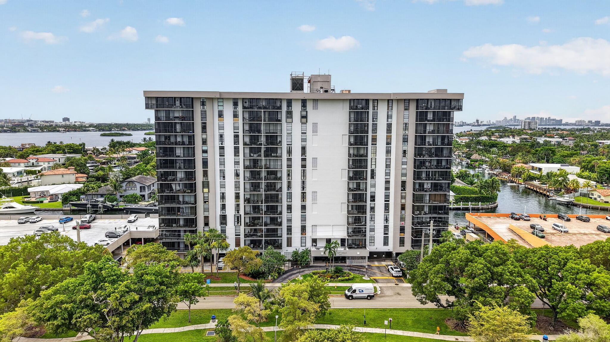 2500 NE 135TH #C1011, North Miami FL 33181