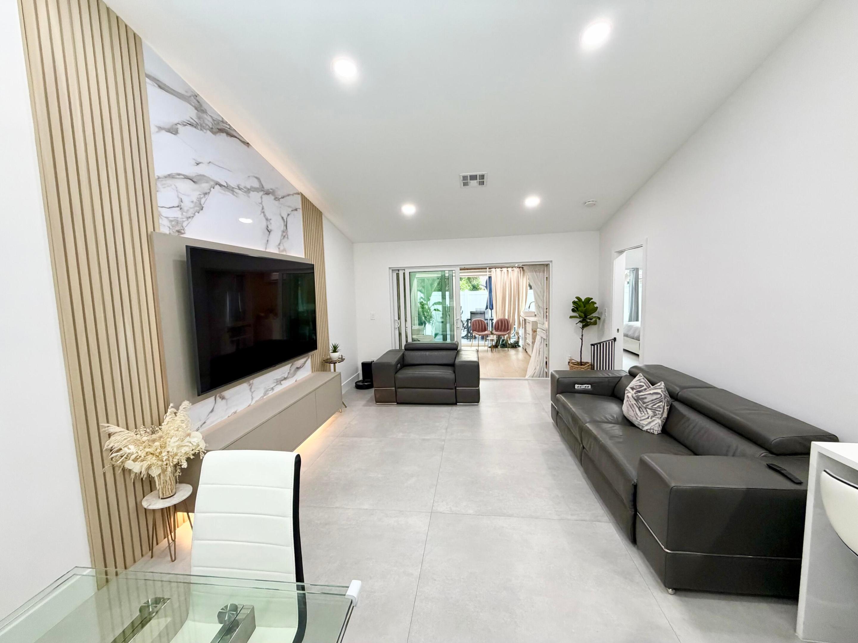 4929 W Lakes, Deerfield Beach FL 33442