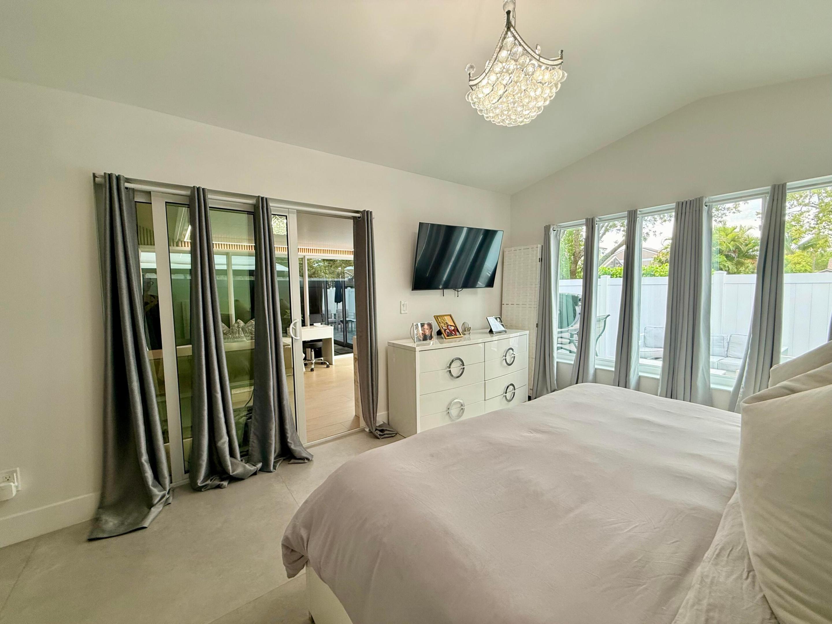4929 W Lakes, Deerfield Beach FL 33442