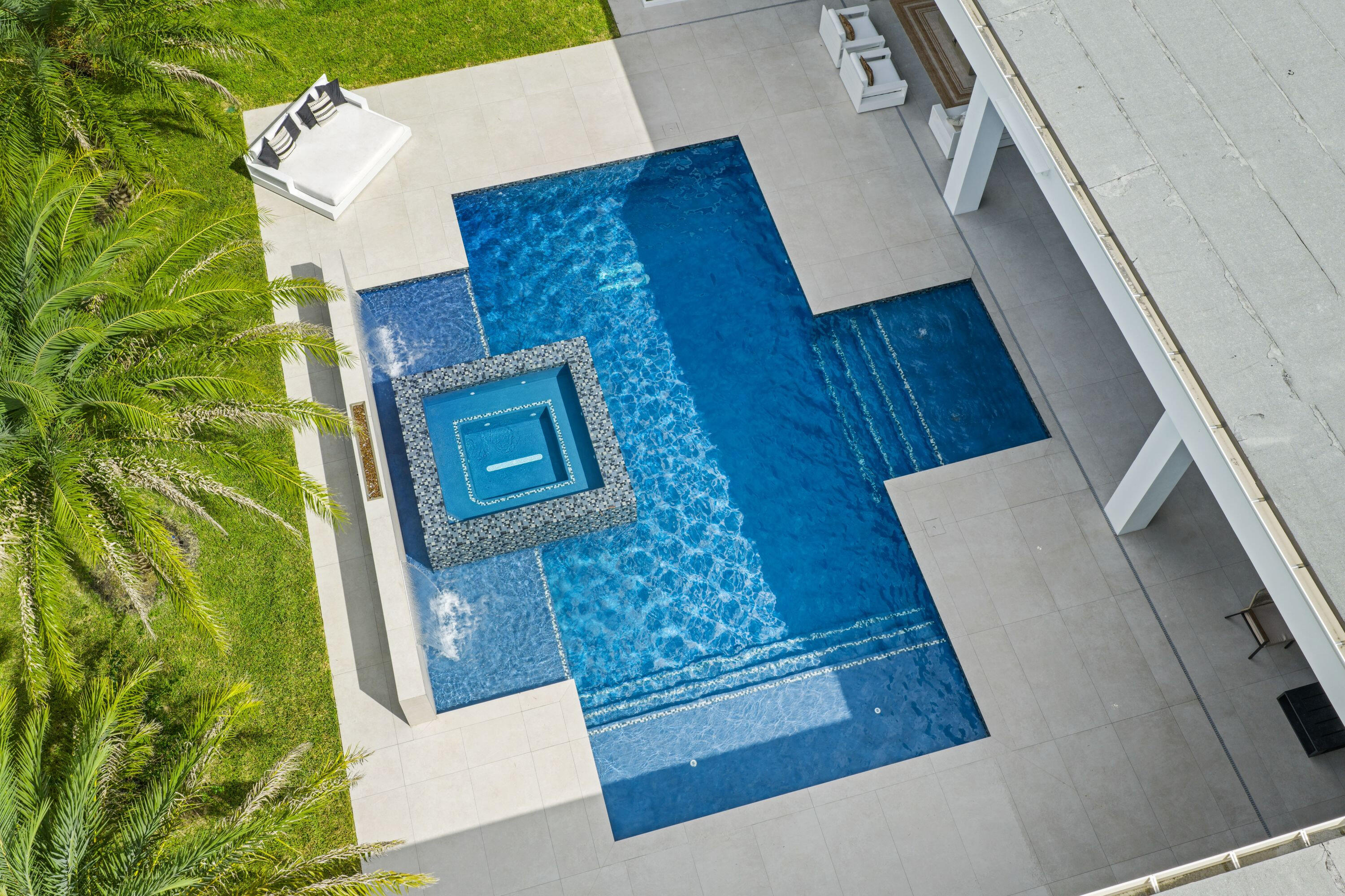 8795 Valencia, Parkland FL 33067