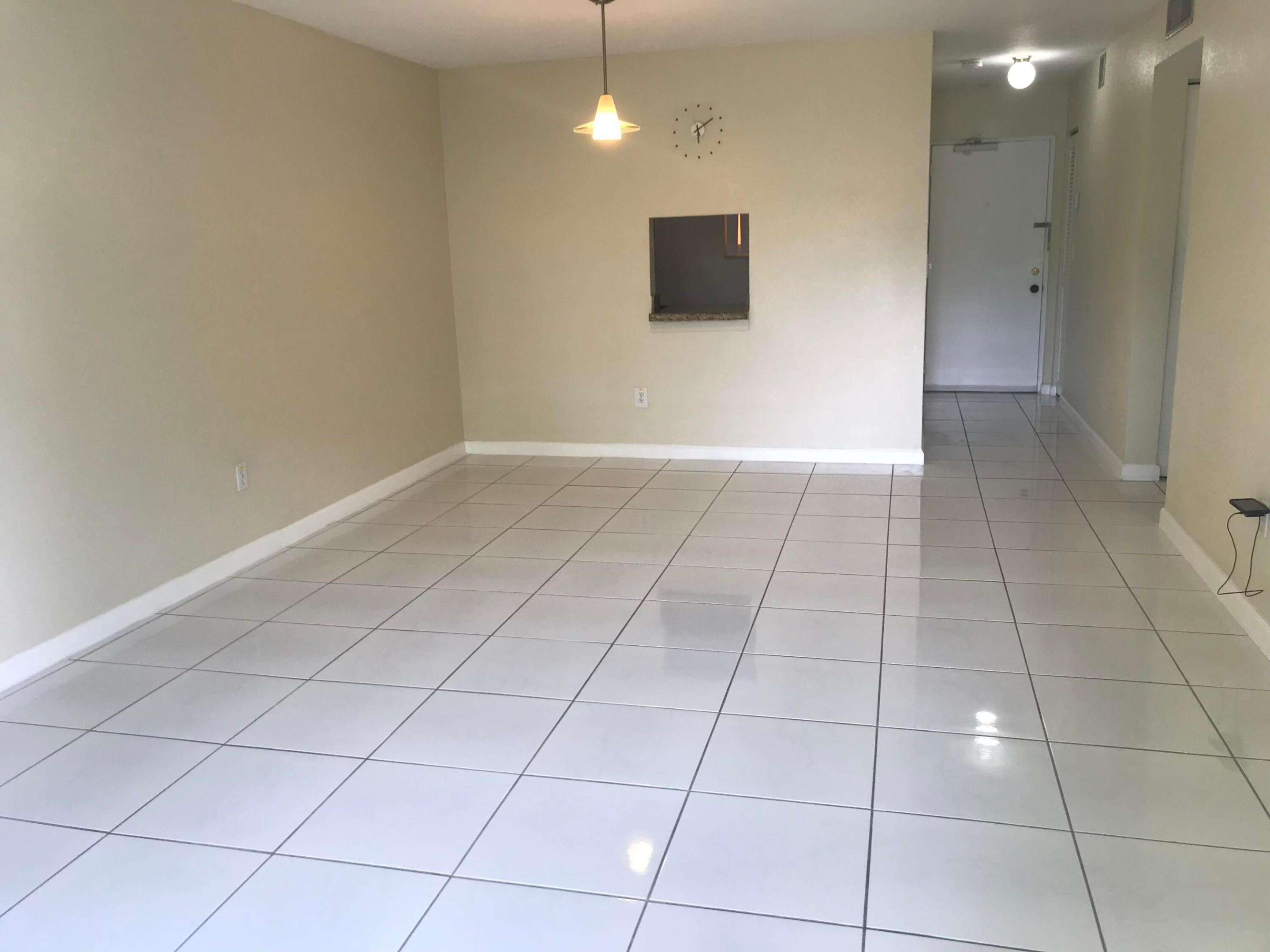 7850 Camino Real #O-201, Miami FL 33143