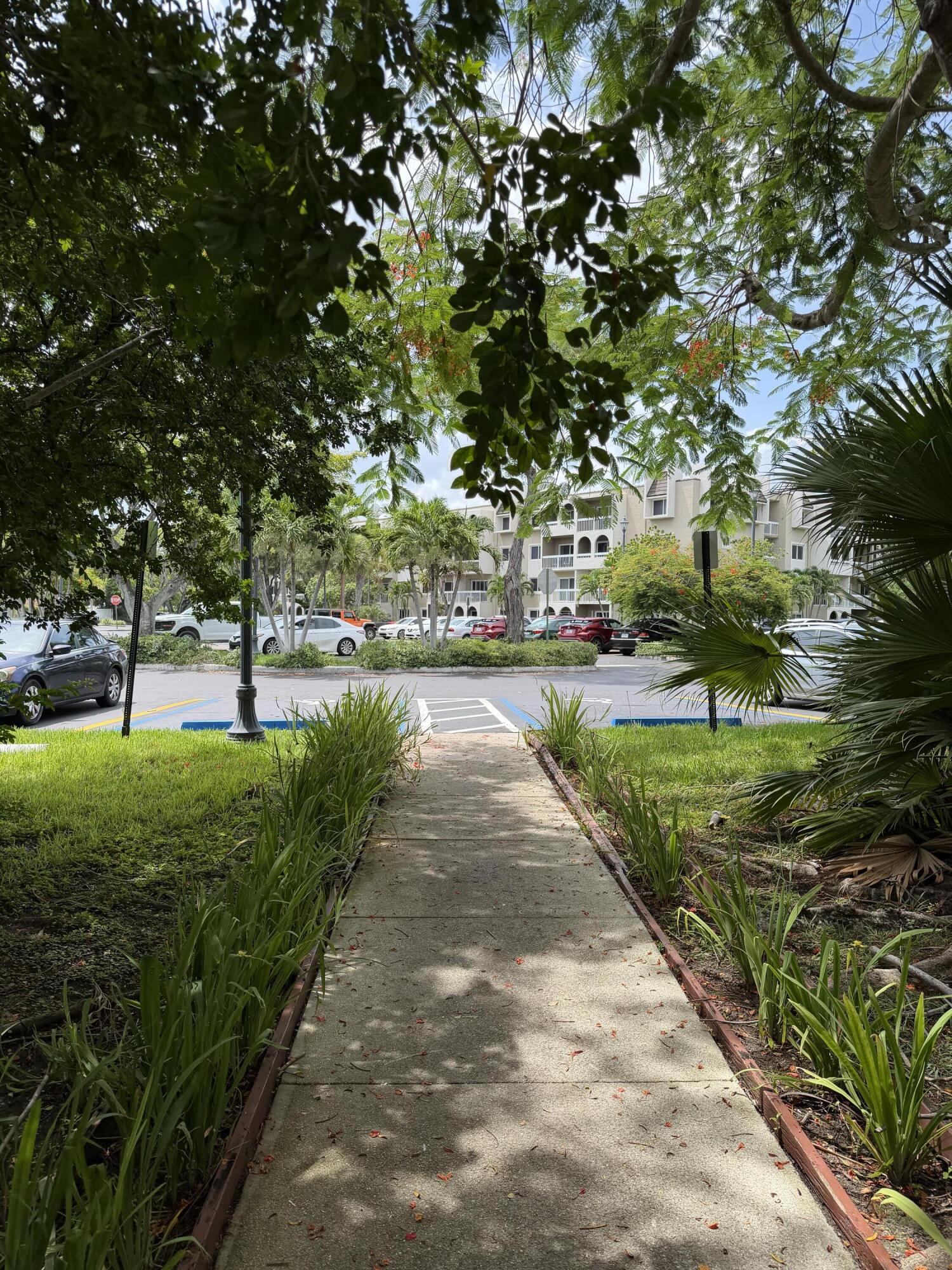 7850 Camino Real #O-201, Miami FL 33143